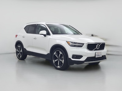 2021 Volvo XC40 T5 Momentum