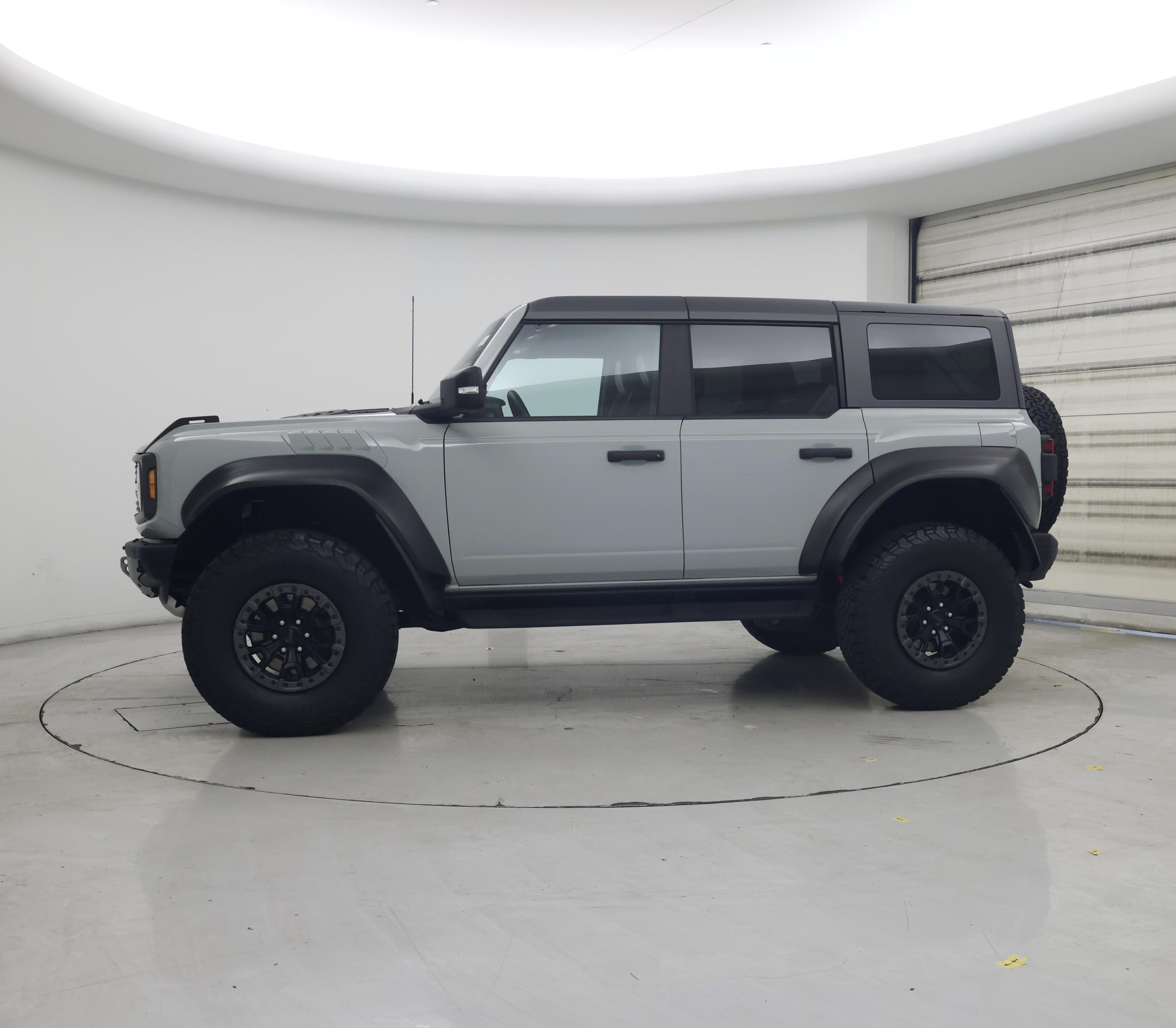 Thumbnail: 2024 Ford Bronco - 3