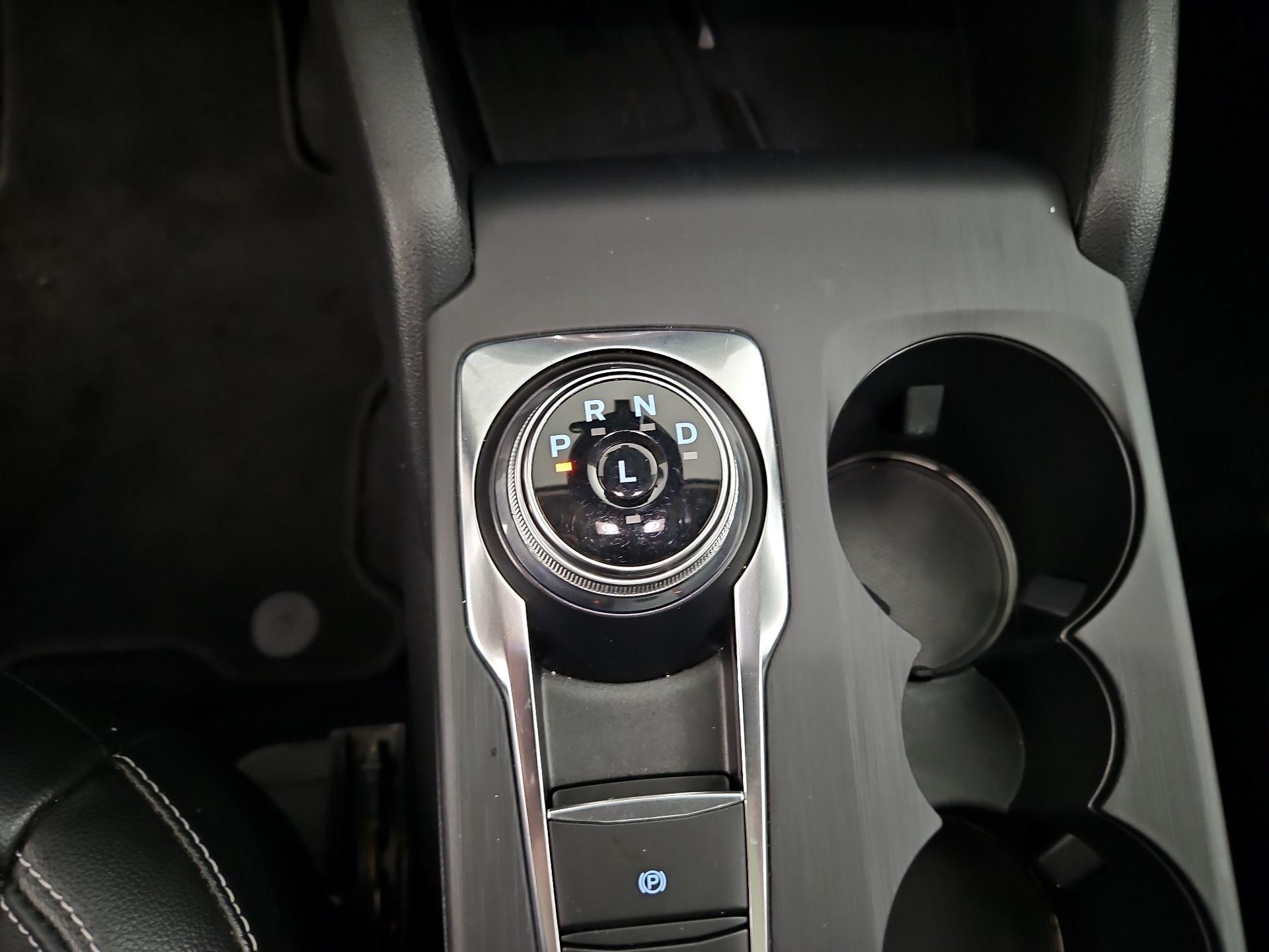 Thumbnail: 2020 Ford Escape - 18