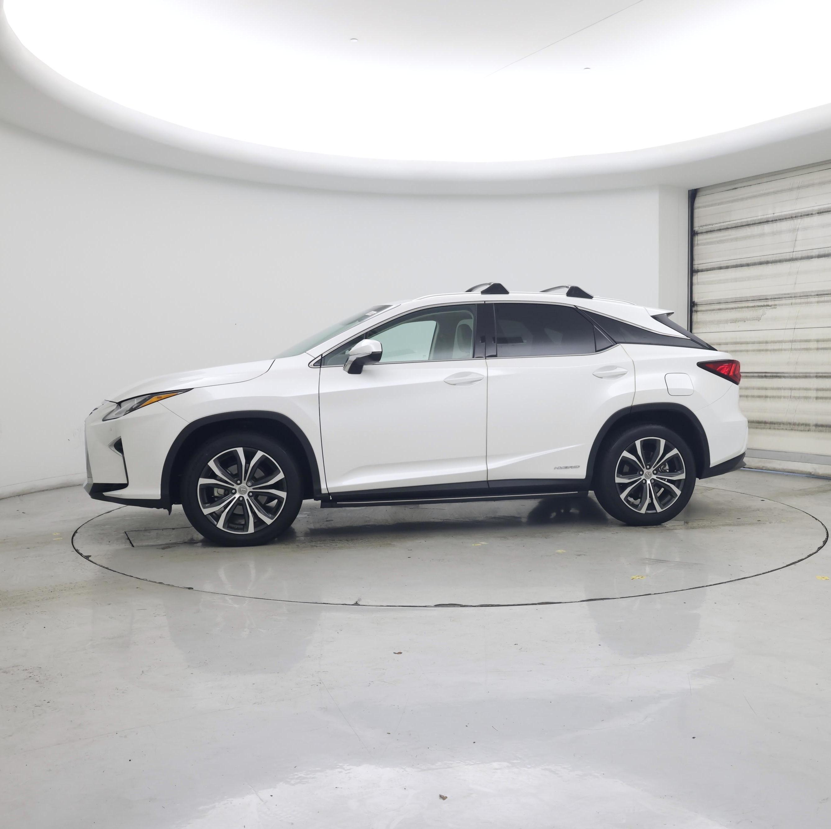 Thumbnail: 2017 Lexus RX - 3