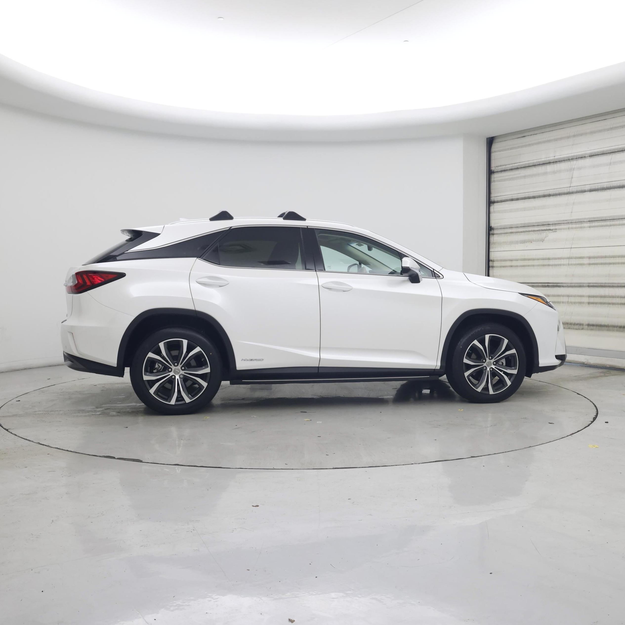 Thumbnail: 2017 Lexus RX - 7