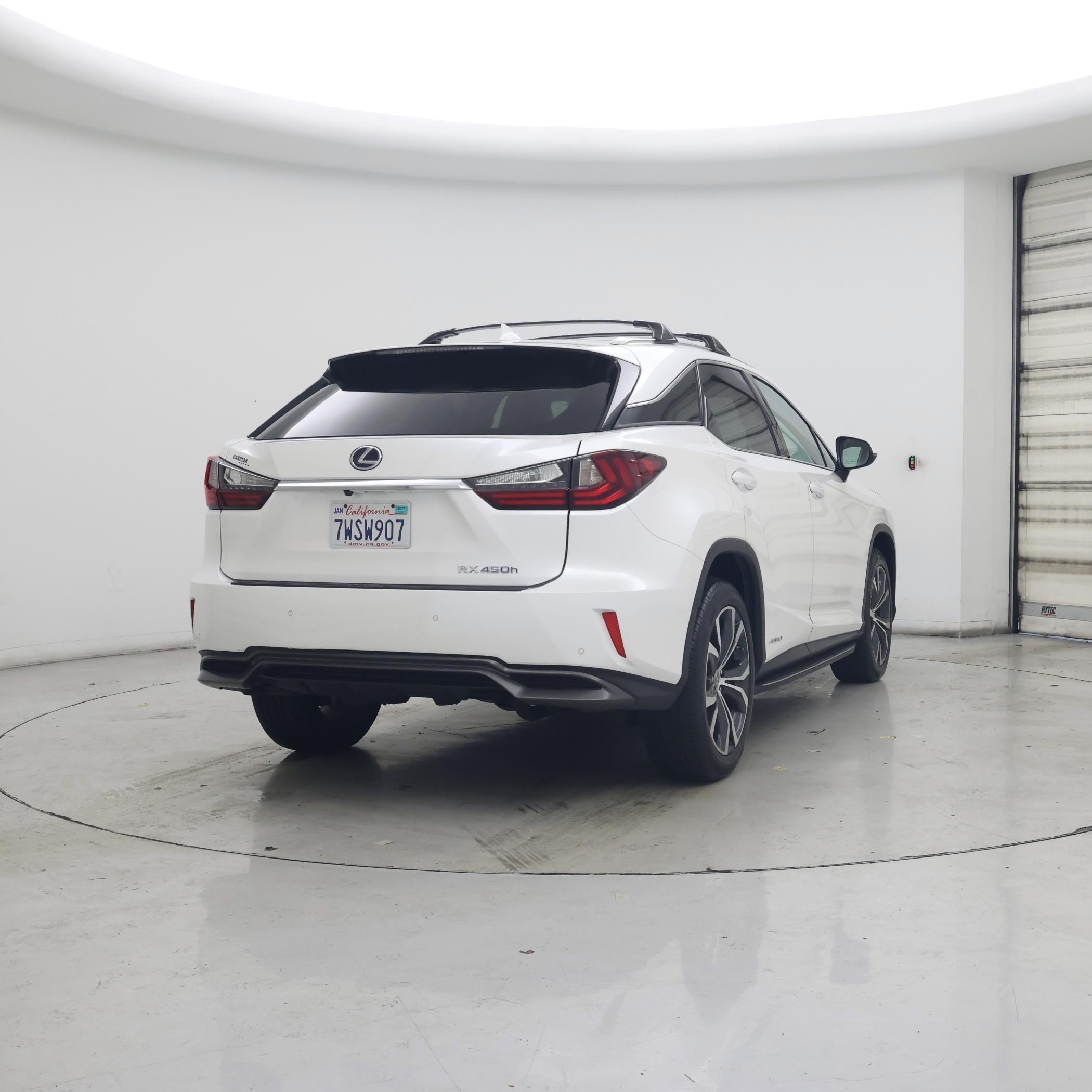 Thumbnail: 2017 Lexus RX - 8