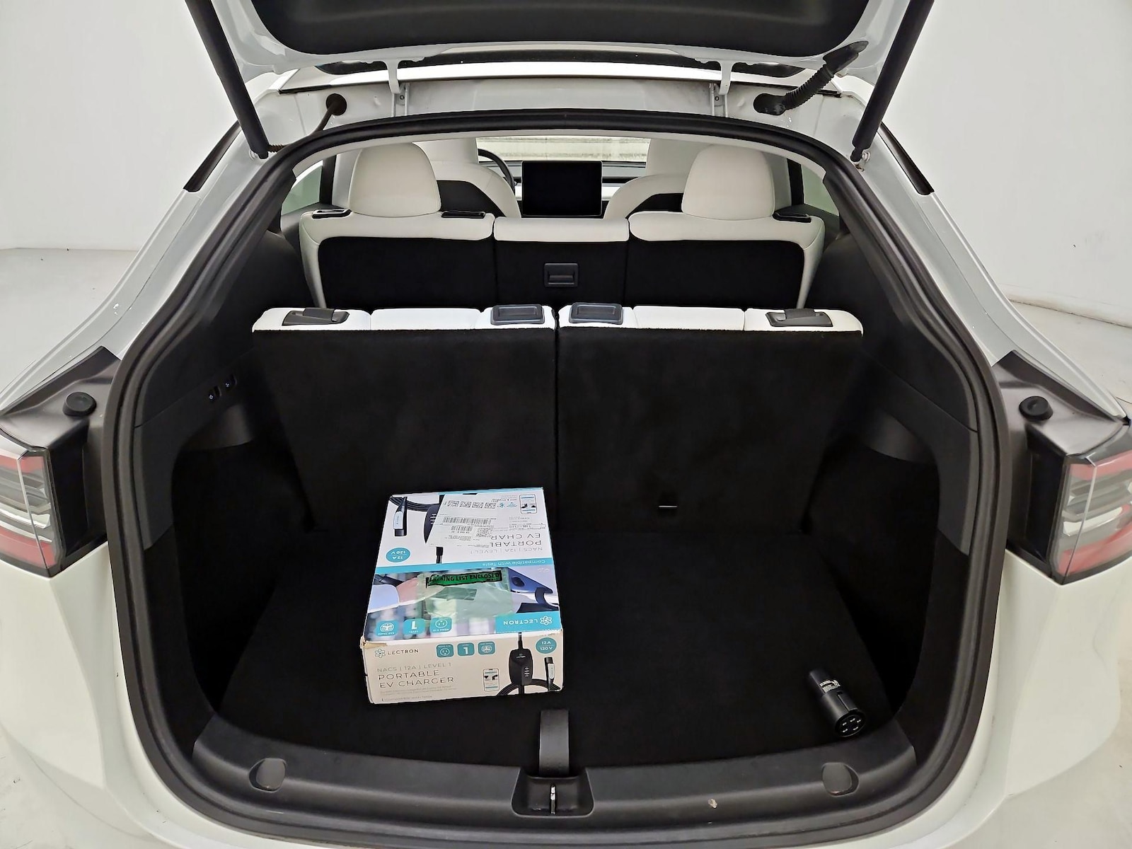 2023 Tesla Model Y Long Range - Photo 21