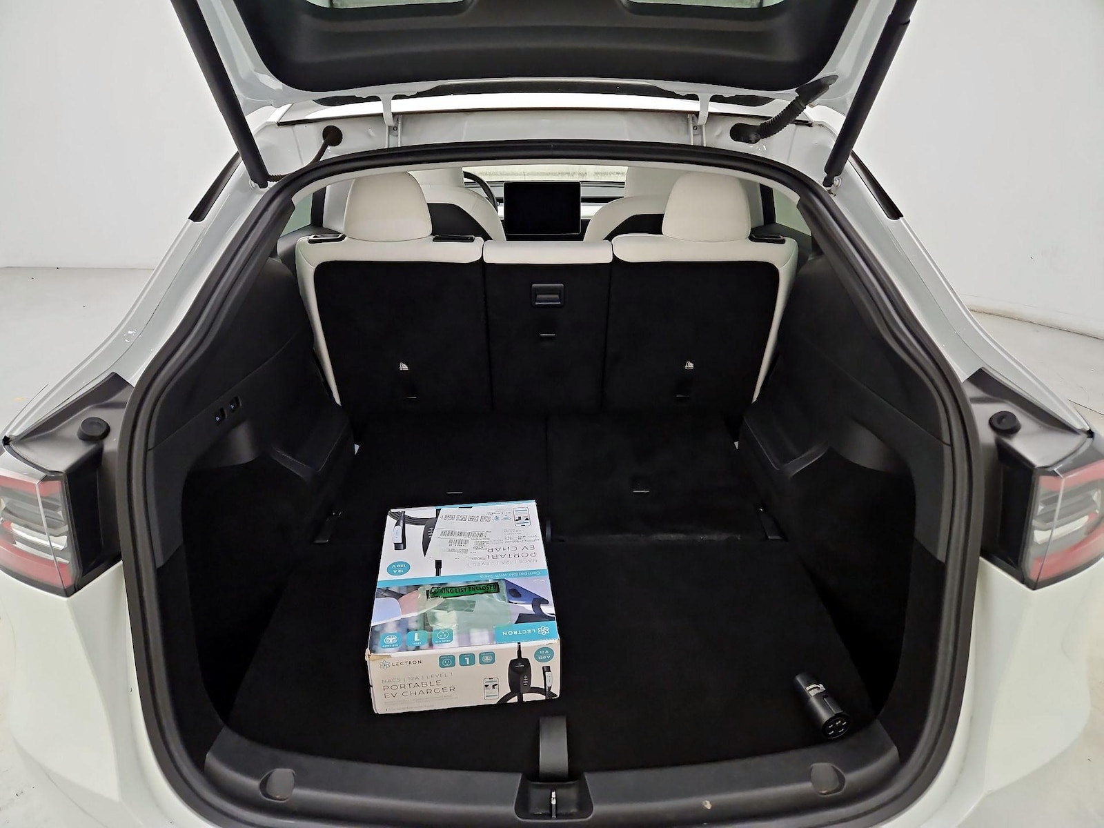 2023 Tesla Model Y Long Range - Photo 22