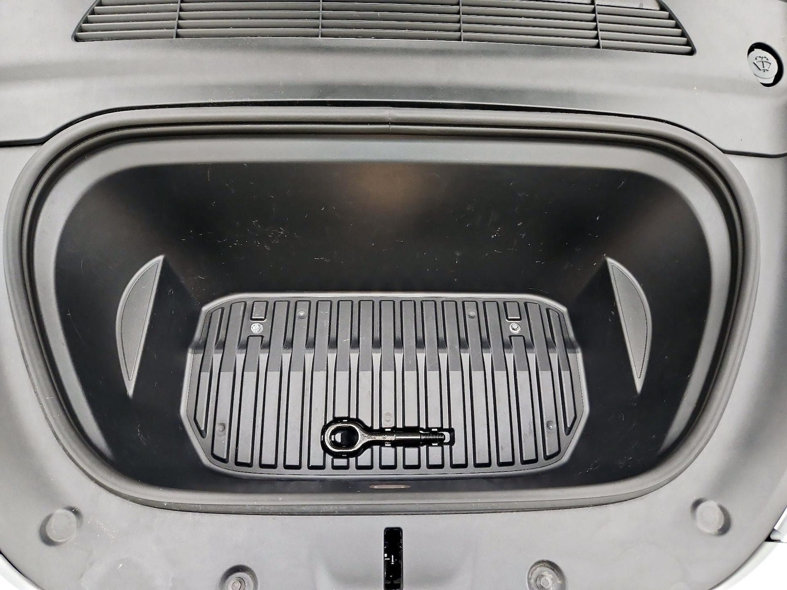 2023 Tesla Model Y Long Range - Photo 23