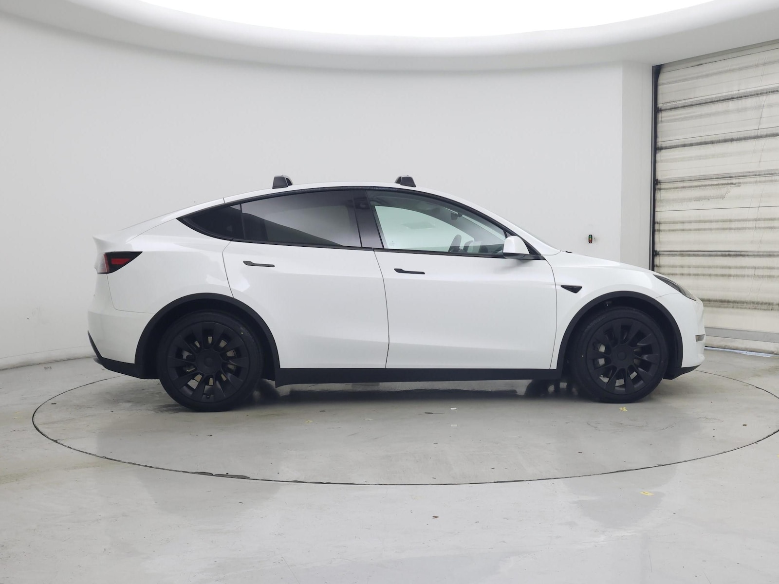 2023 Tesla Model Y Long Range - Photo 8
