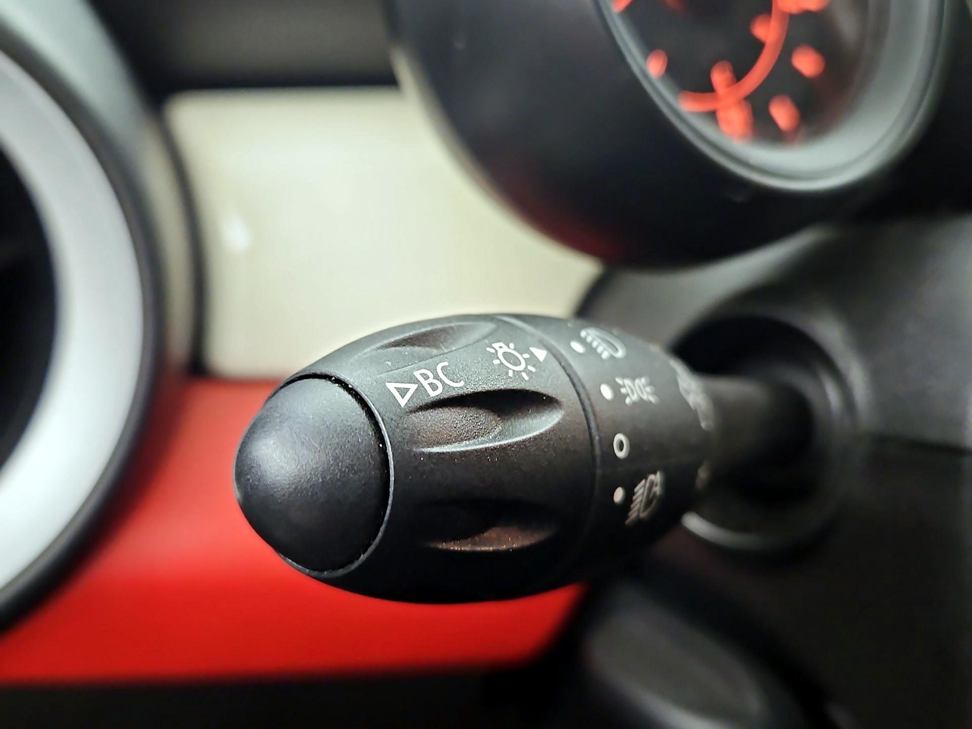 Thumbnail: 2015 MINI Cooper Roadster - 13