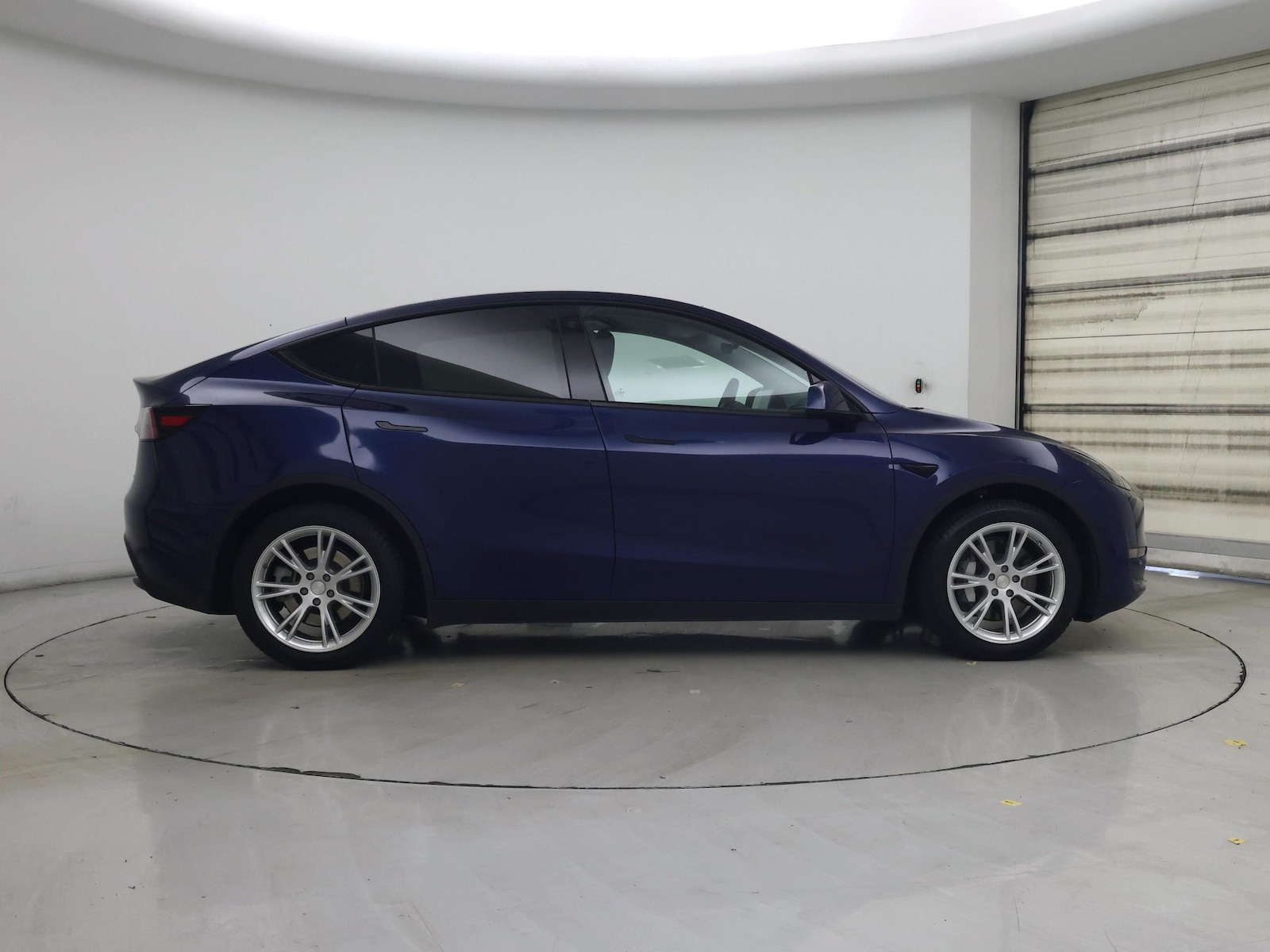 2023 Tesla Model Y Long Range - Photo 8