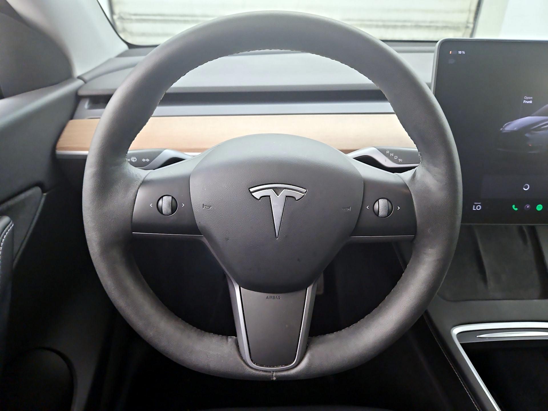 Thumbnail: 2022 Tesla Model Y - 10