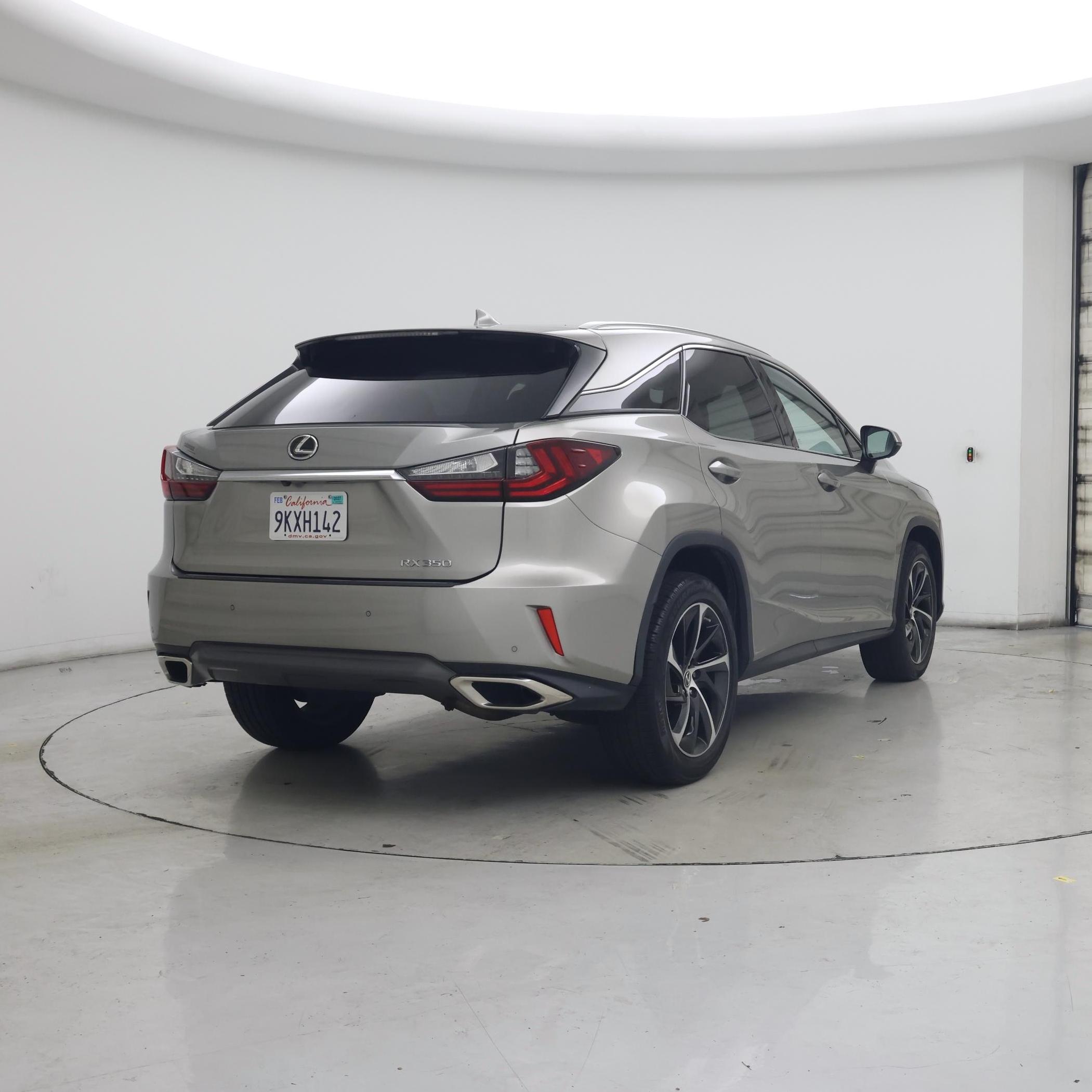 Thumbnail: 2019 Lexus RX - 8