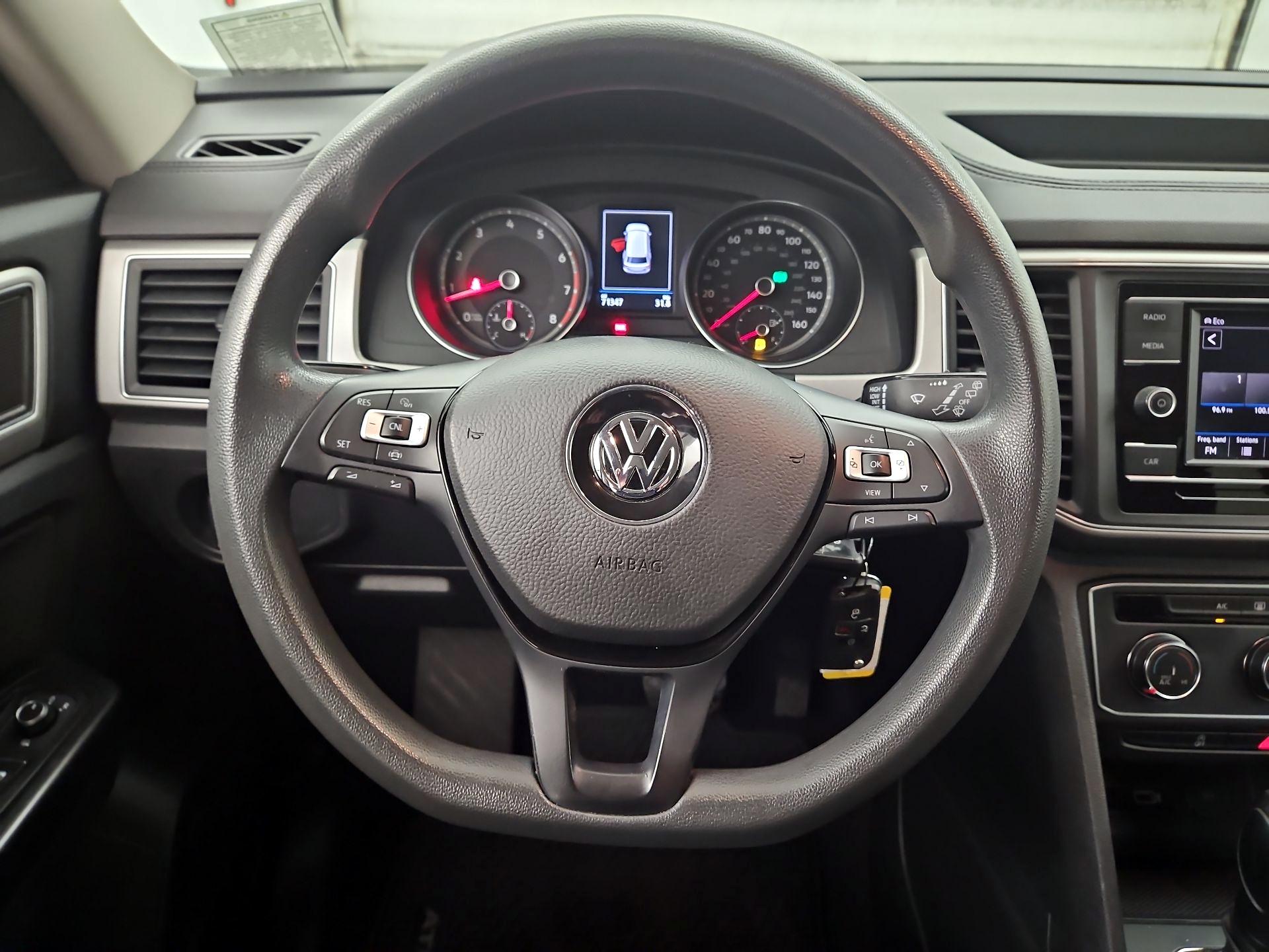 Thumbnail: 2019 Volkswagen Atlas - 10