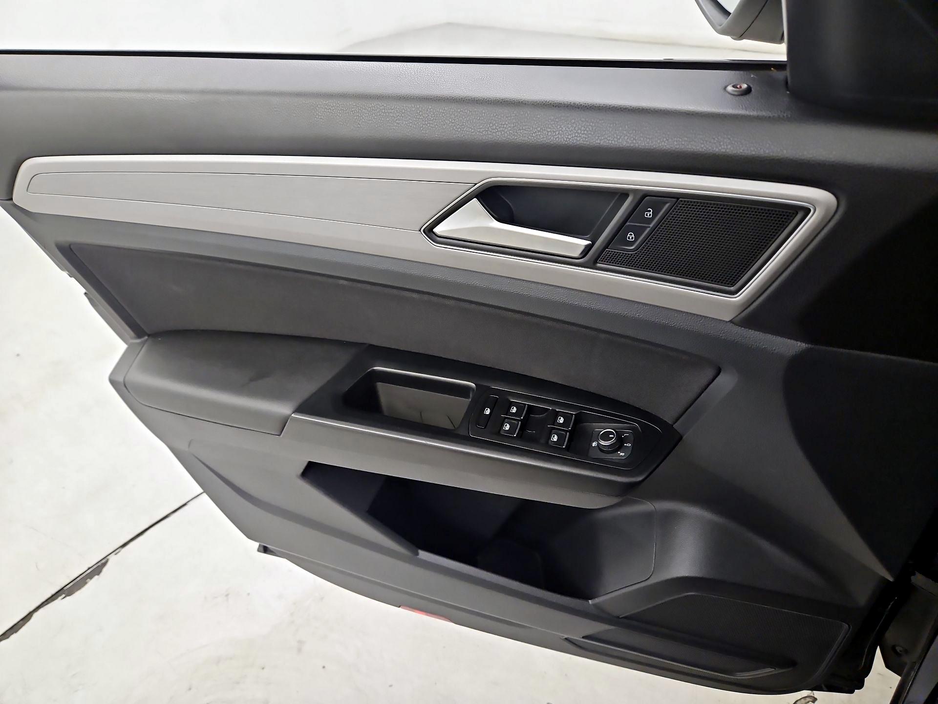 Thumbnail: 2019 Volkswagen Atlas - 12