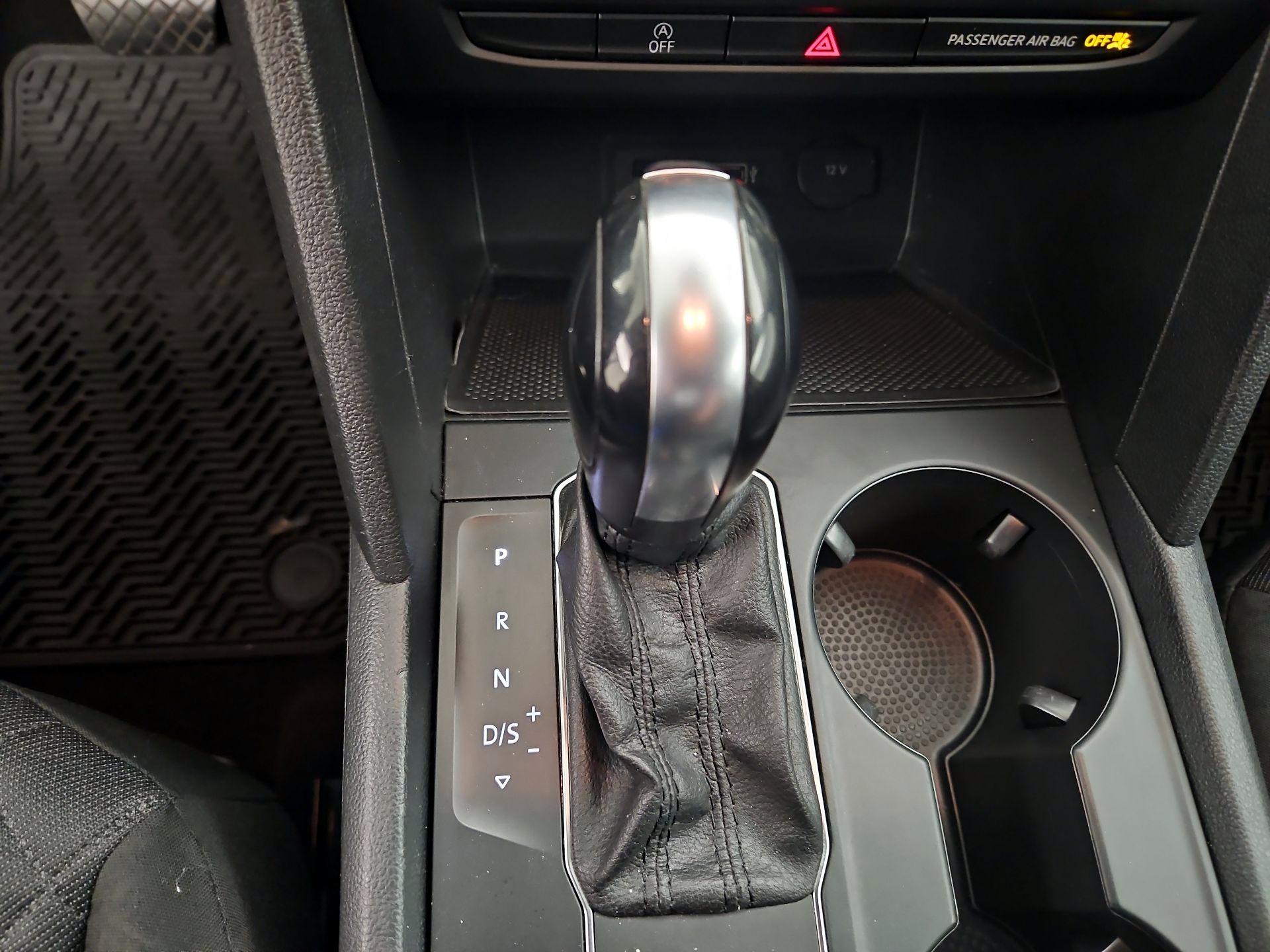 Thumbnail: 2019 Volkswagen Atlas - 17