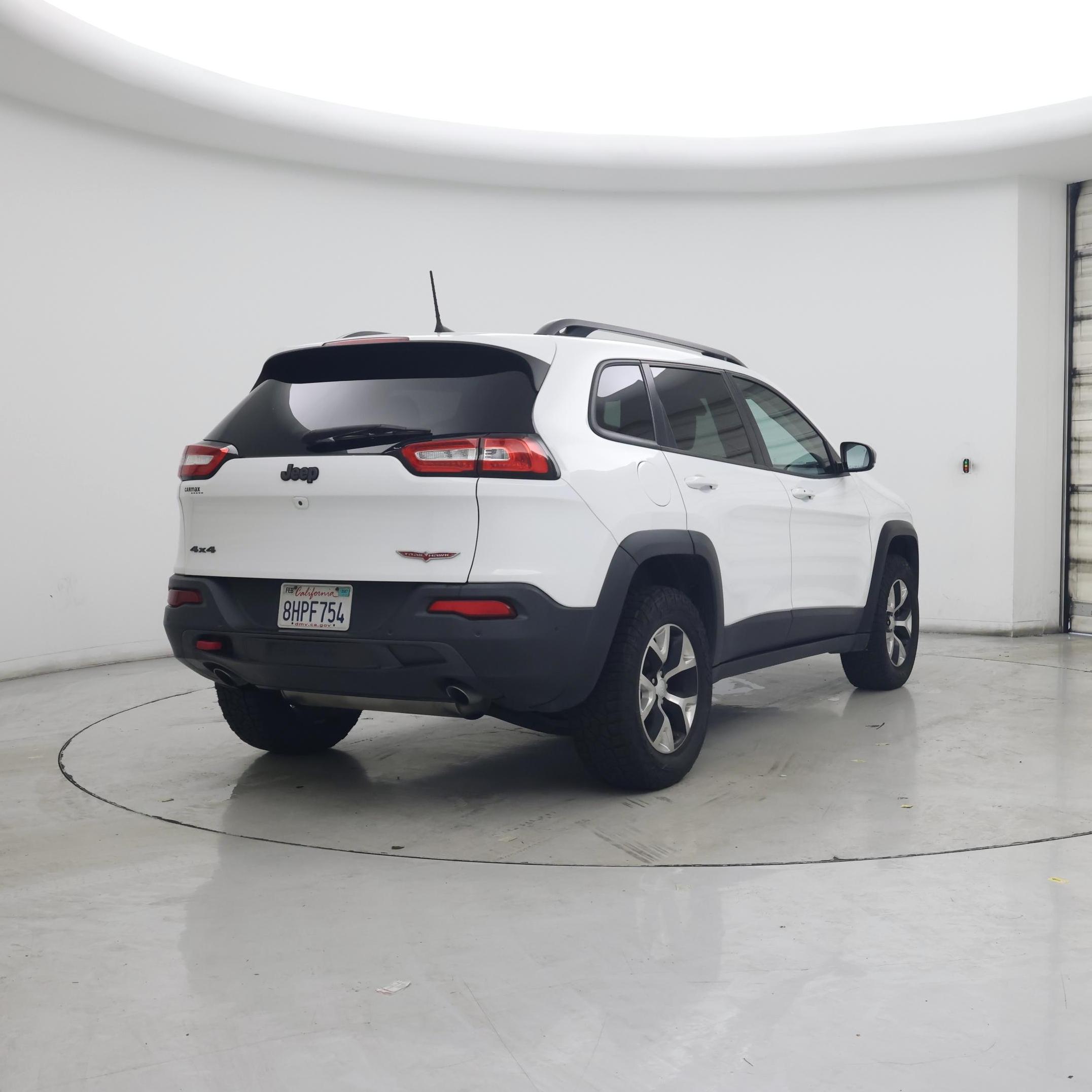 Thumbnail: 2018 Jeep Cherokee - 8