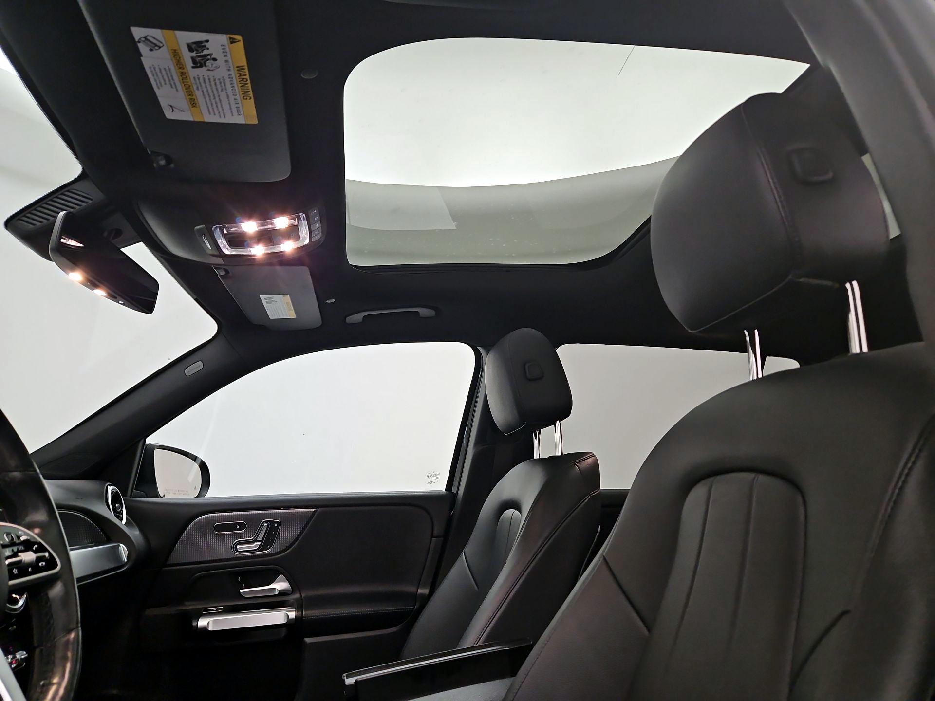 Thumbnail: 2020 Mercedes-Benz GLB - 19