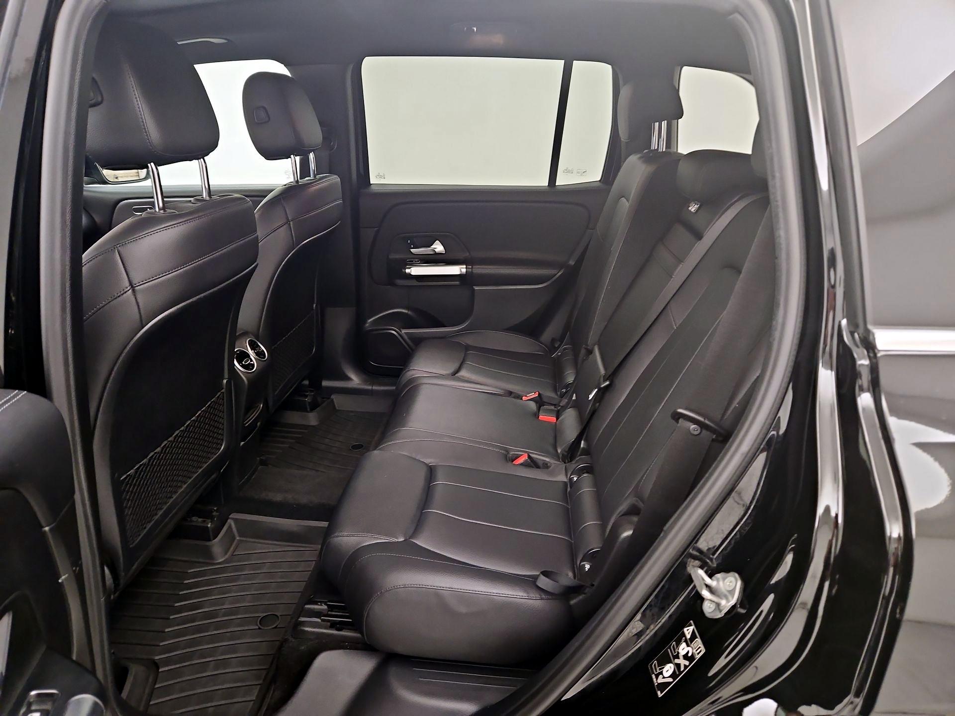 Thumbnail: 2020 Mercedes-Benz GLB - 20