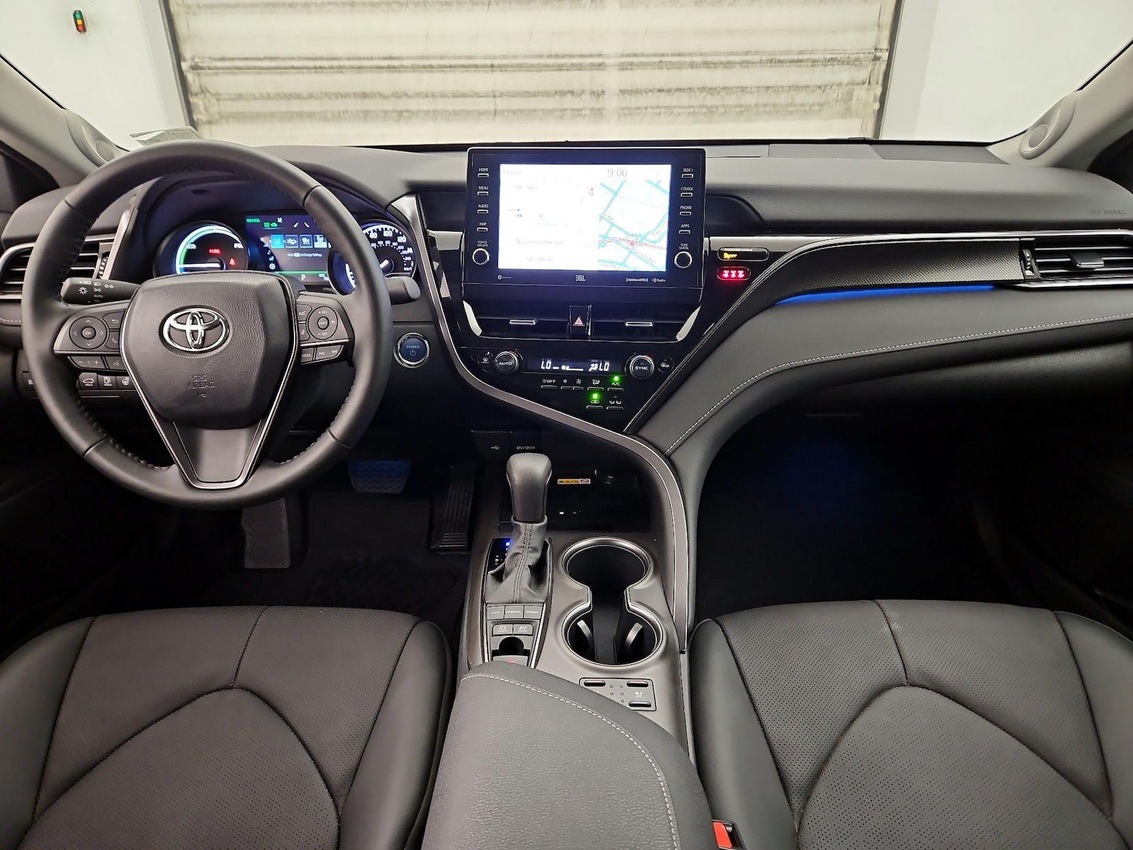 2023 Toyota Camry XSE - Photo 10