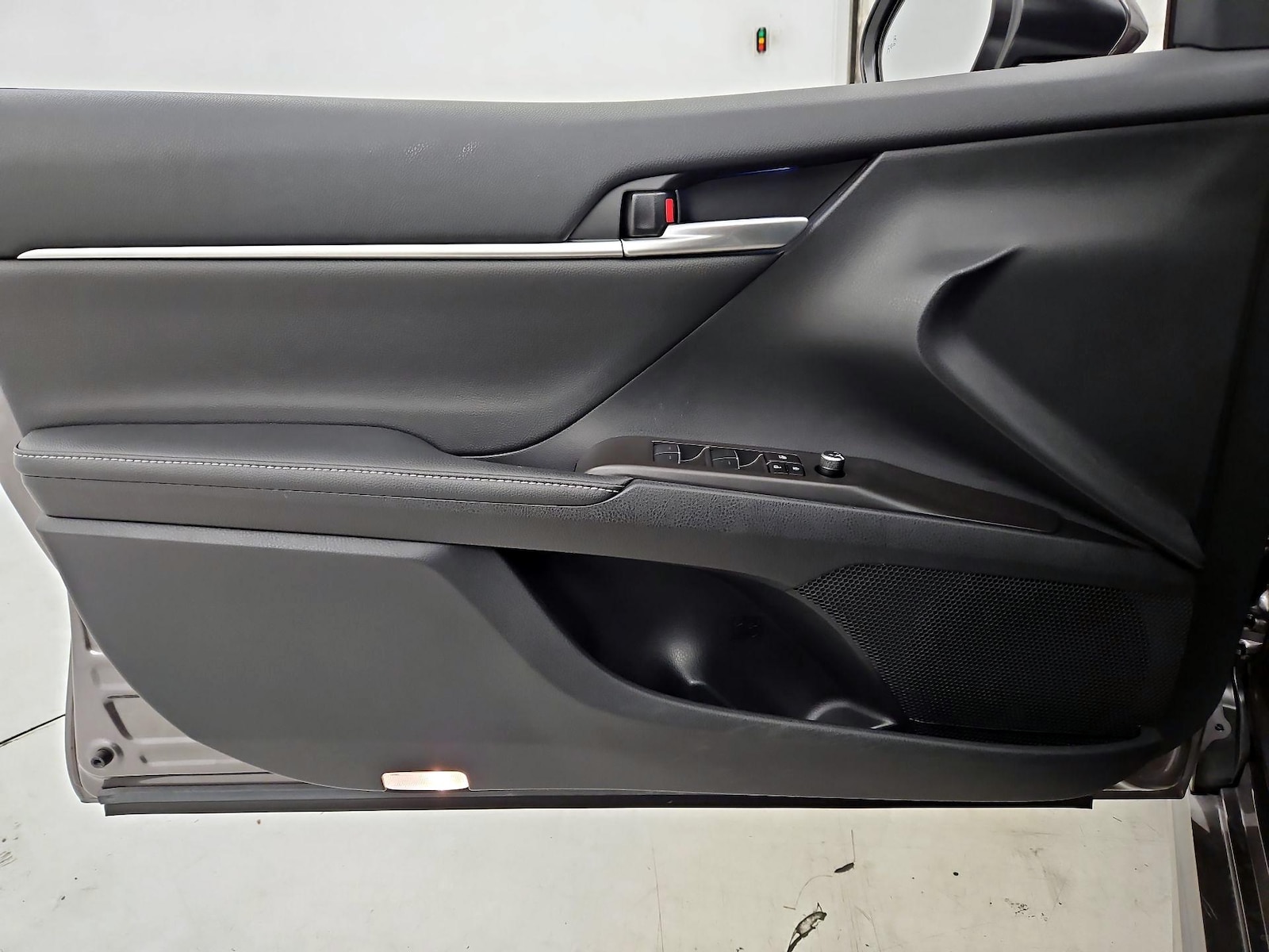 2023 Toyota Camry XSE - Photo 13