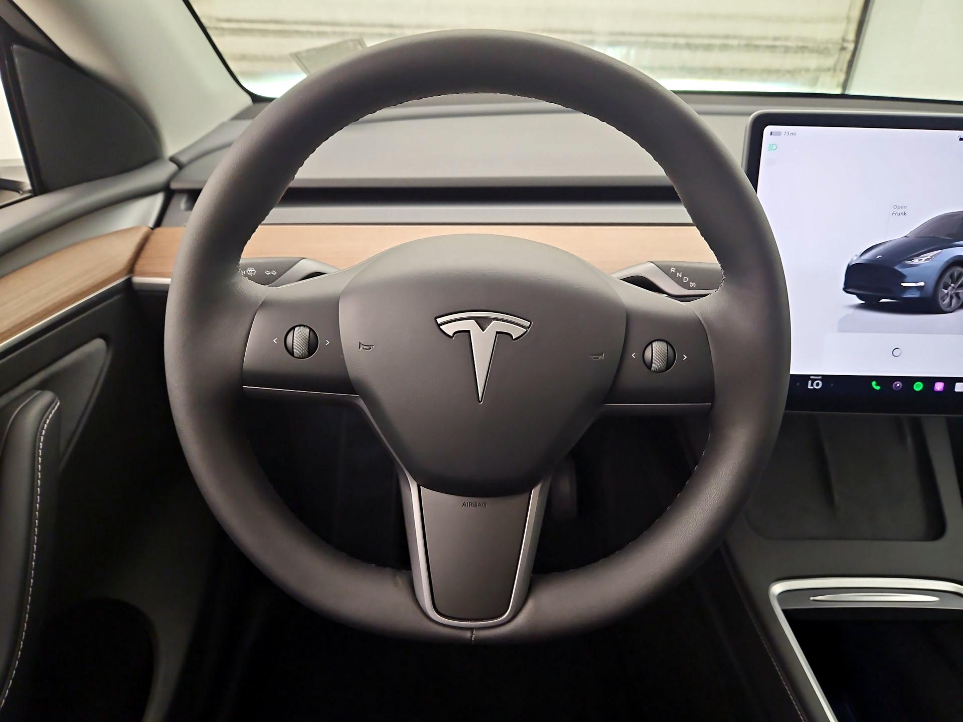 Thumbnail: 2025 Tesla Model Y - 10