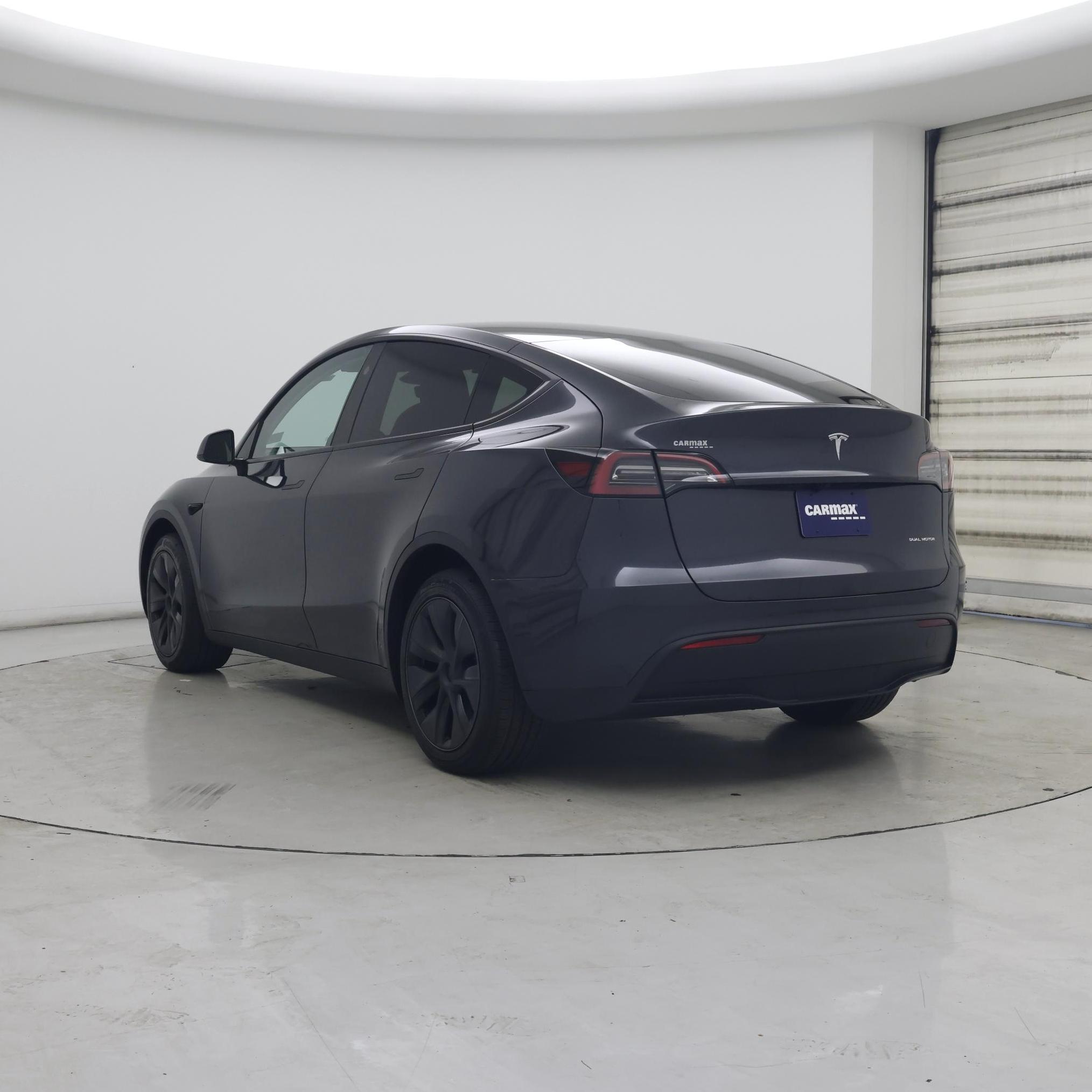 Thumbnail: 2025 Tesla Model Y - 2