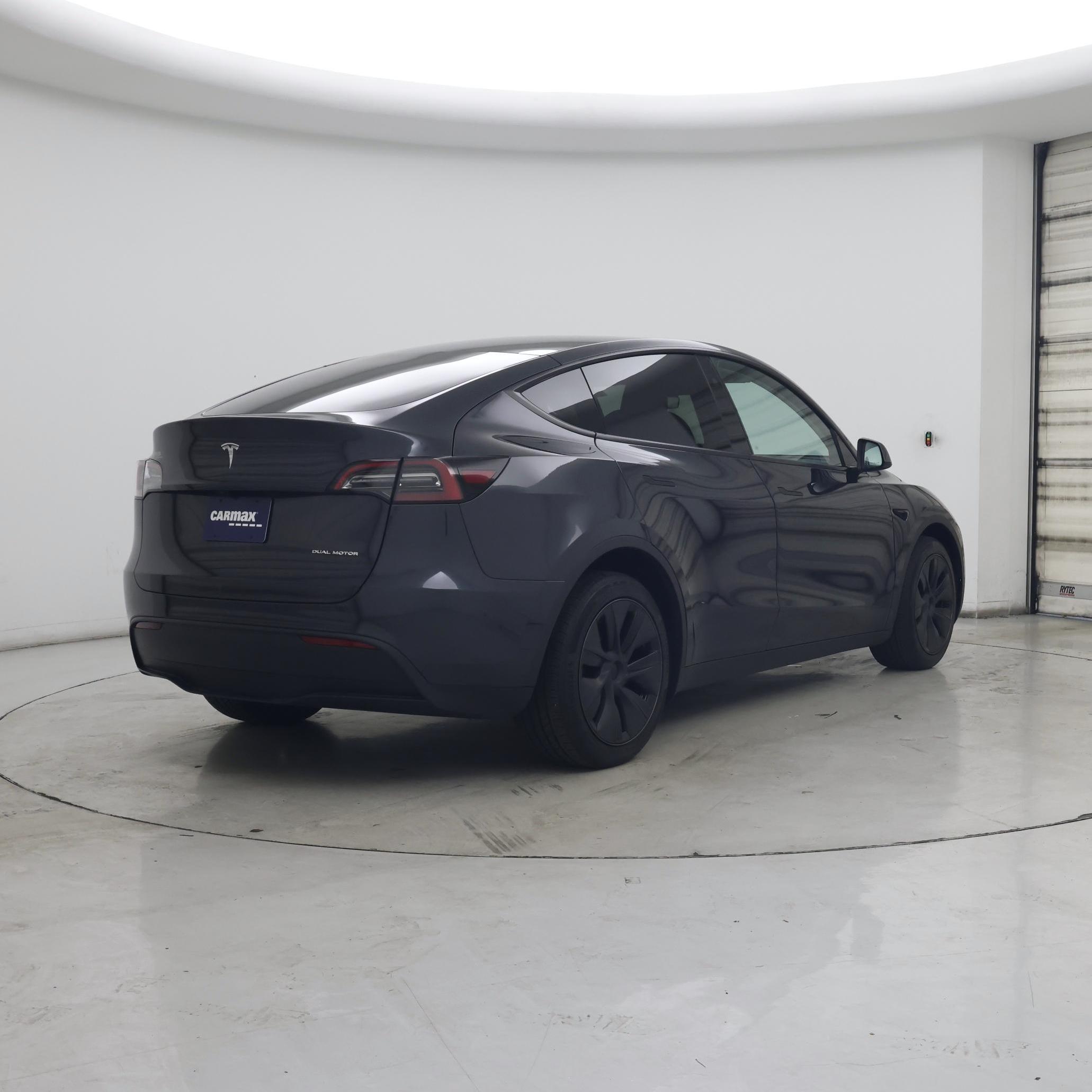 Thumbnail: 2025 Tesla Model Y - 8