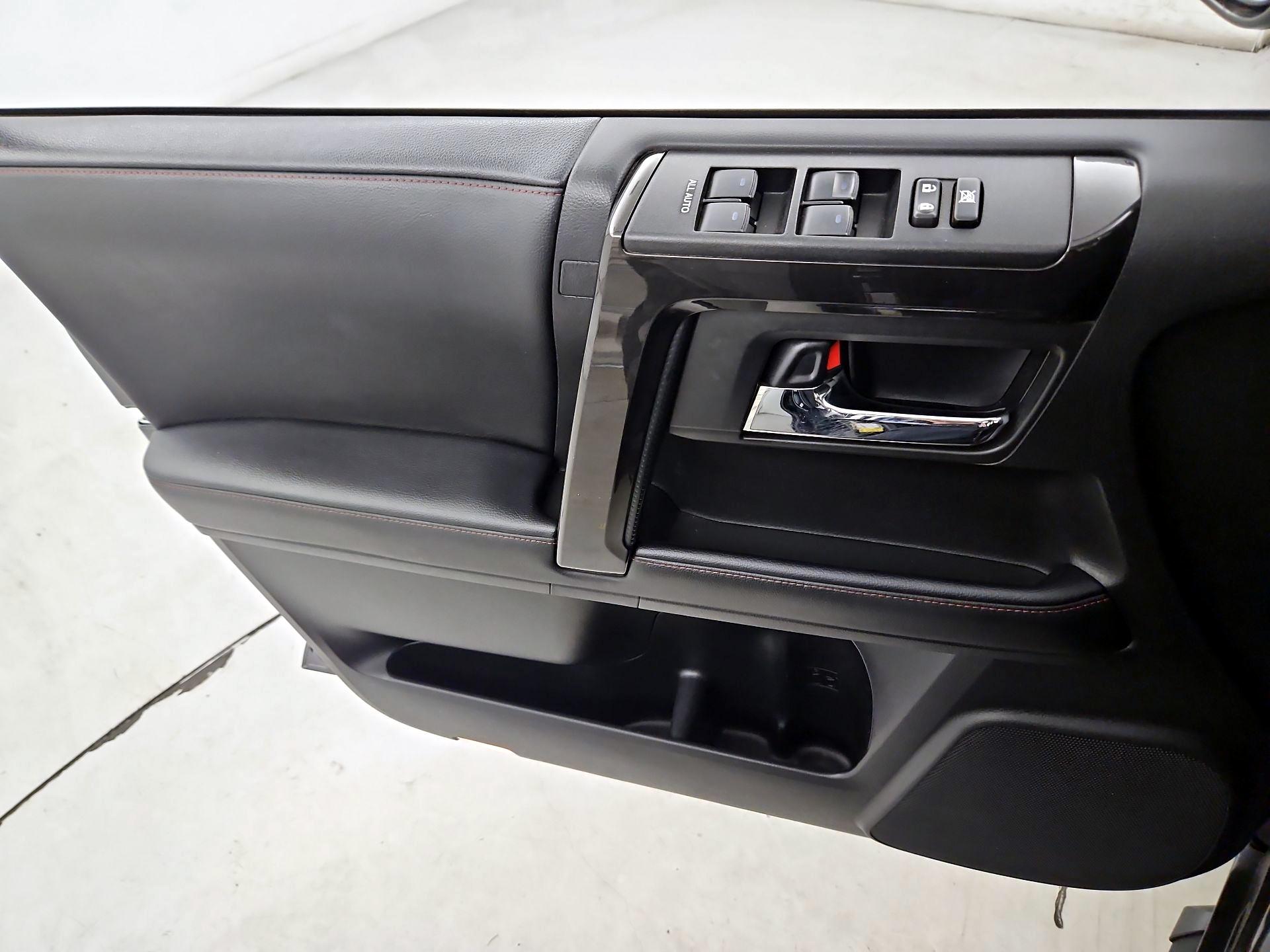 Thumbnail: 2023 Toyota 4Runner - 12