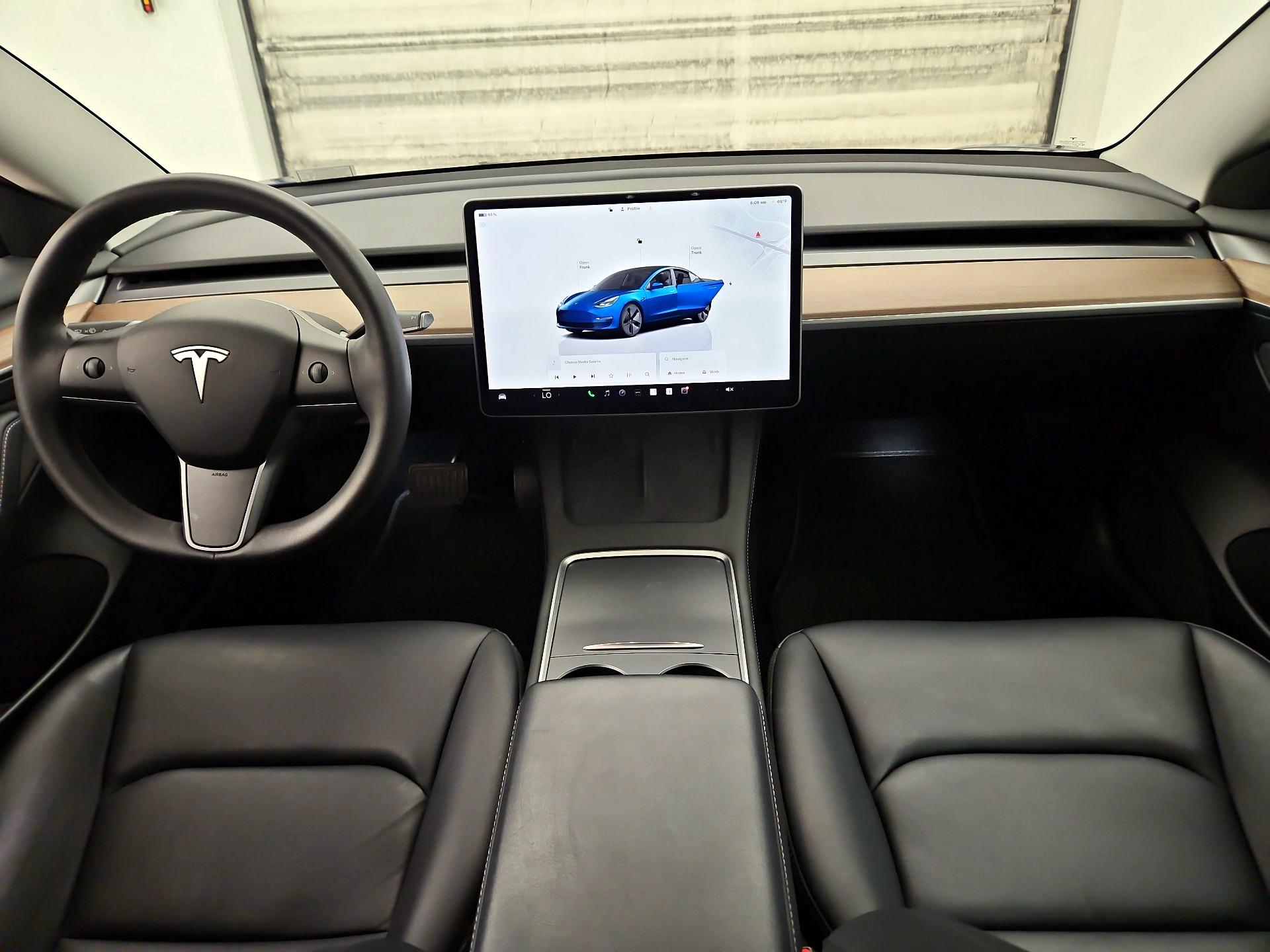 Thumbnail: 2023 Tesla Model 3 - 9