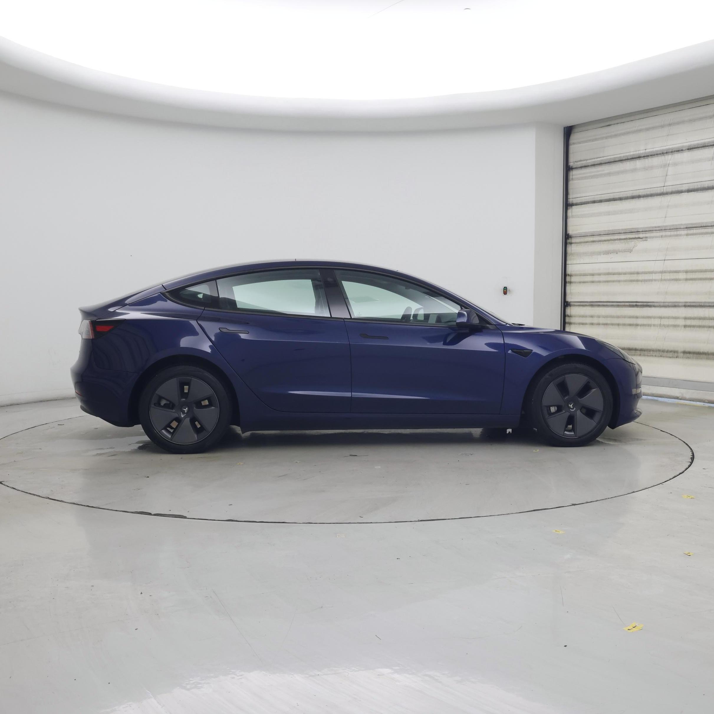 Thumbnail: 2023 Tesla Model 3 - 7