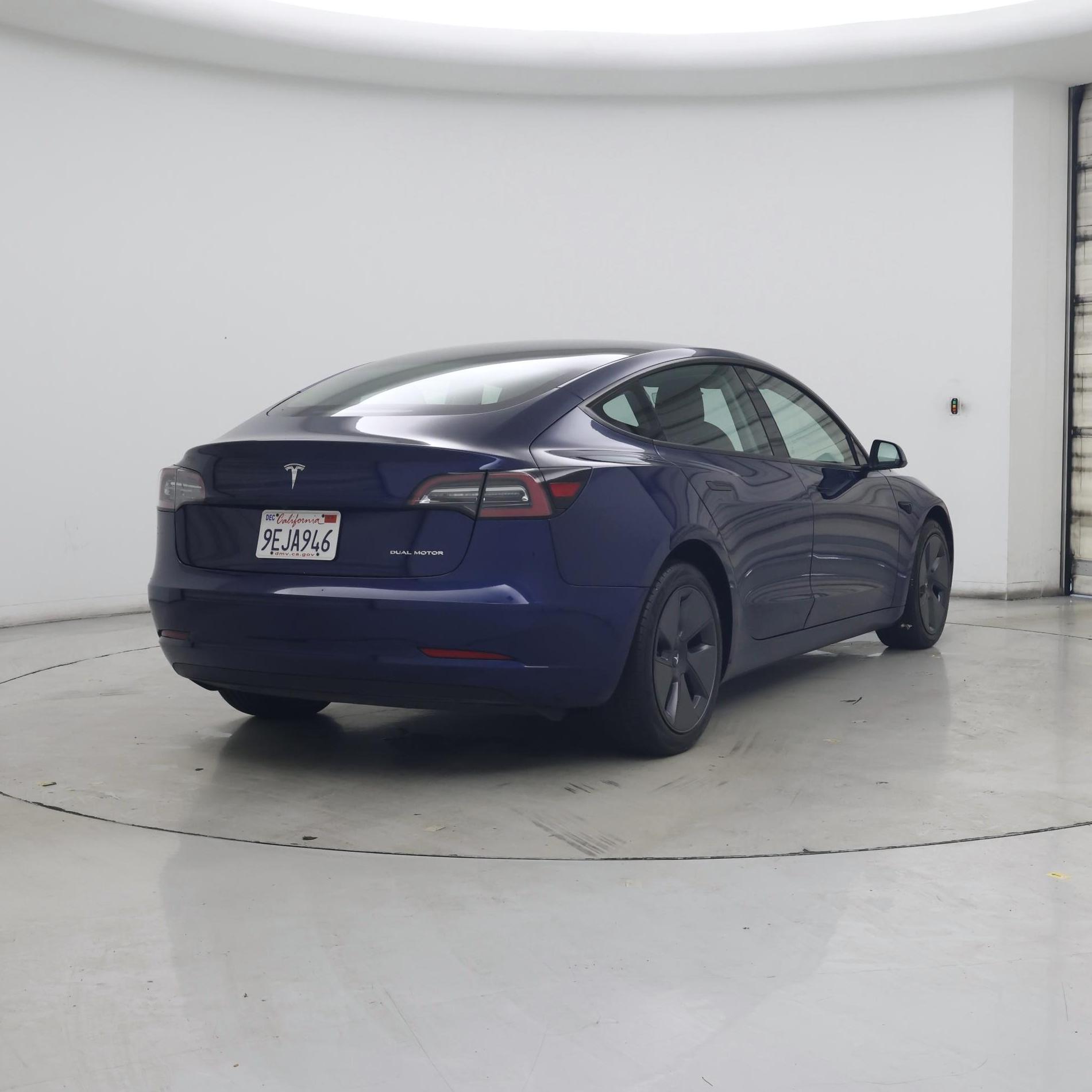 Thumbnail: 2023 Tesla Model 3 - 8