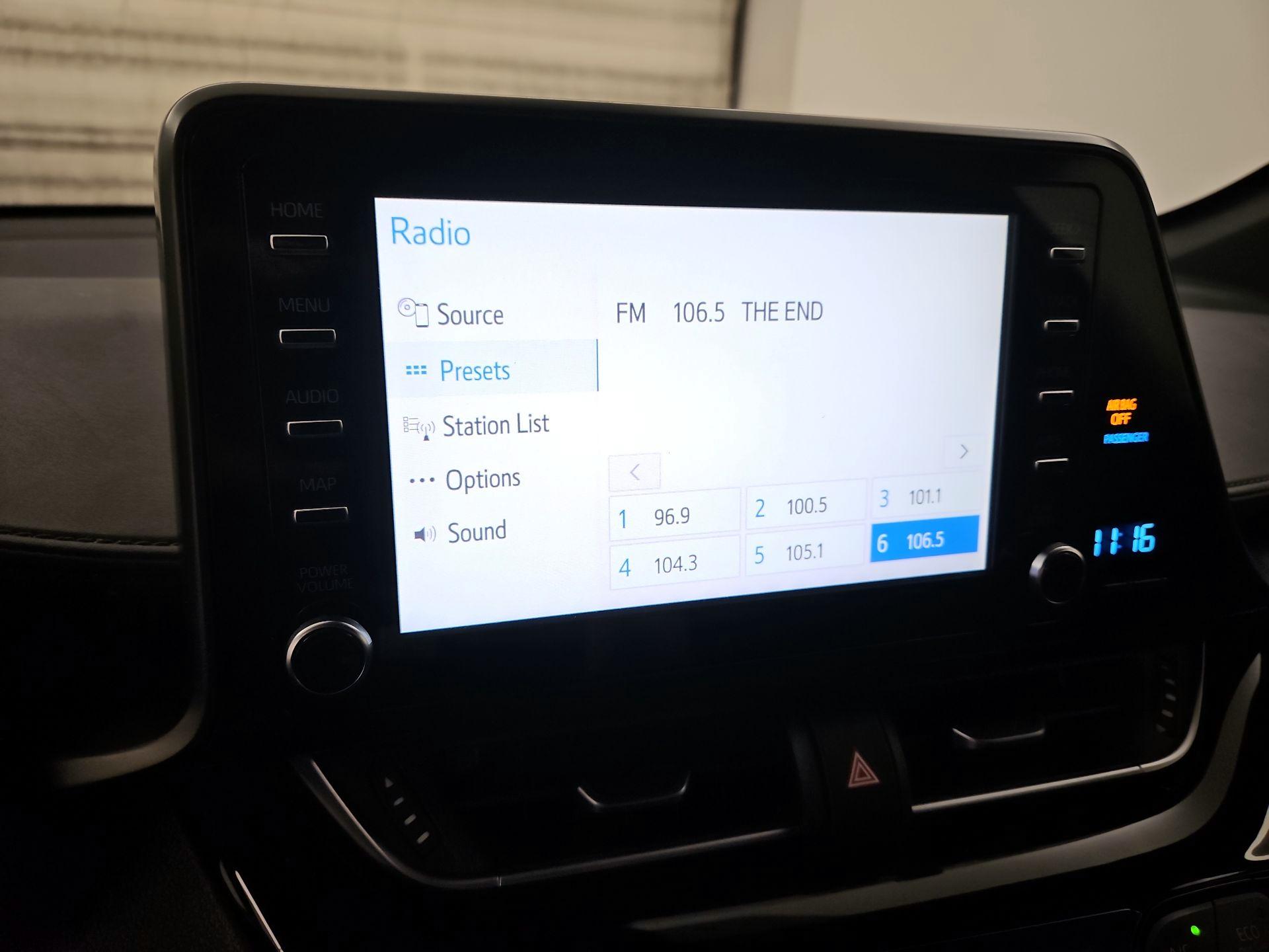 Thumbnail: 2019 Toyota C-HR - 16