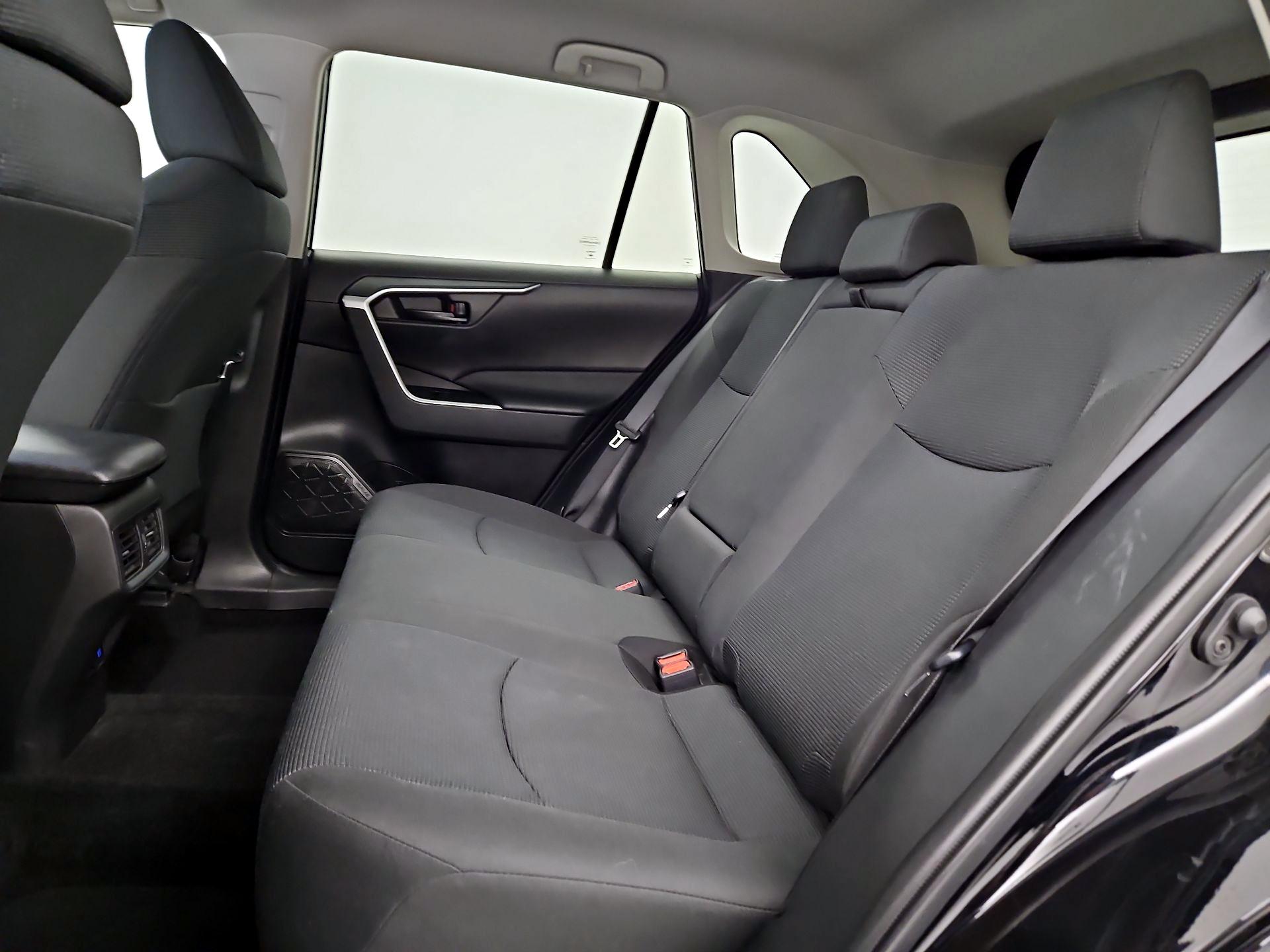Thumbnail: 2024 Toyota RAV4 - 18