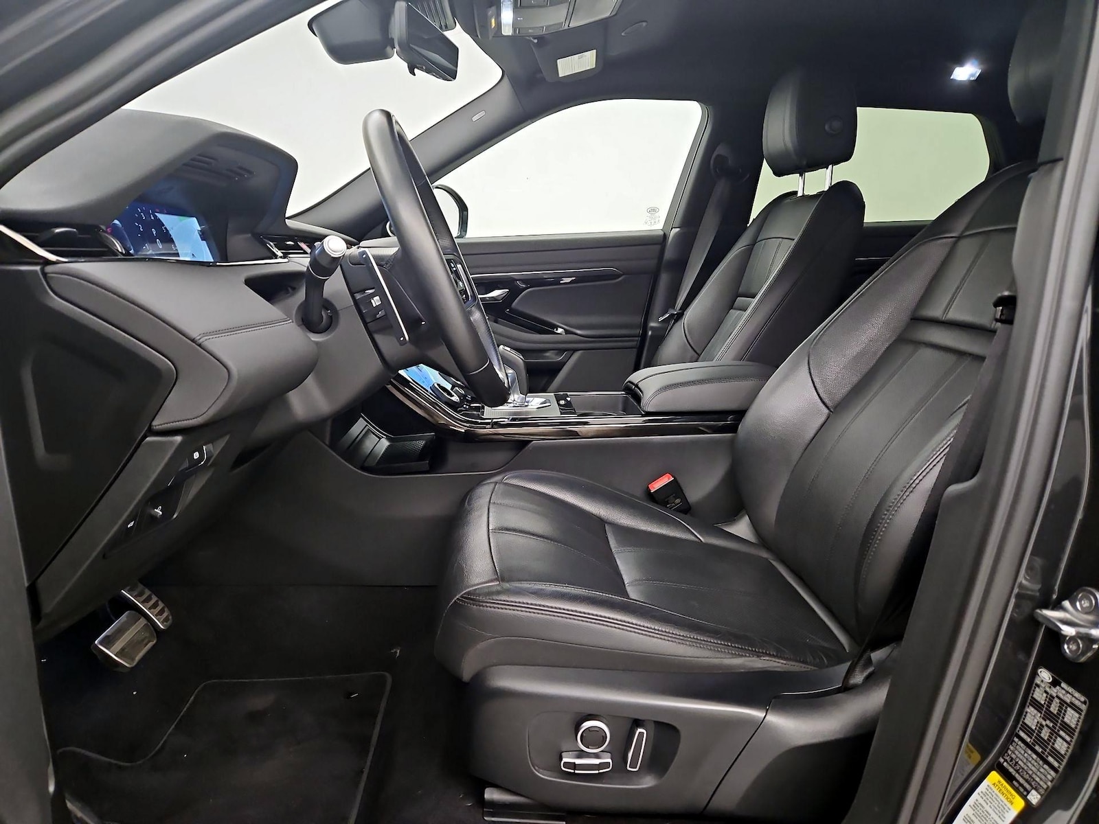 2021 Land Rover Range Rover Evoque SE - Photo 12