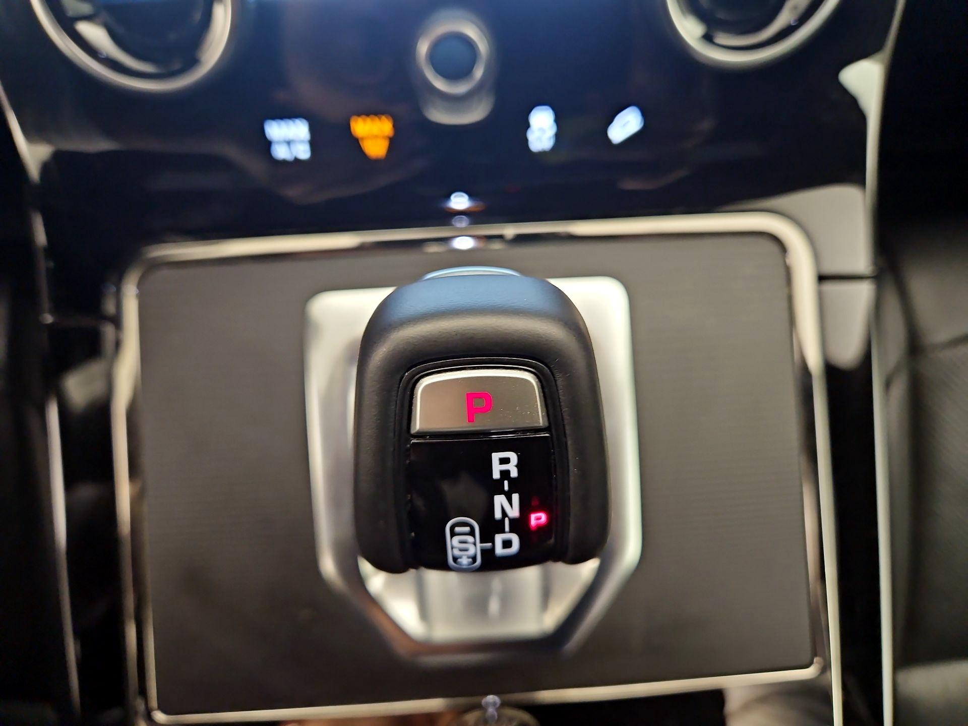 Thumbnail: 2021 Land Rover Range Rover Evoque - 17