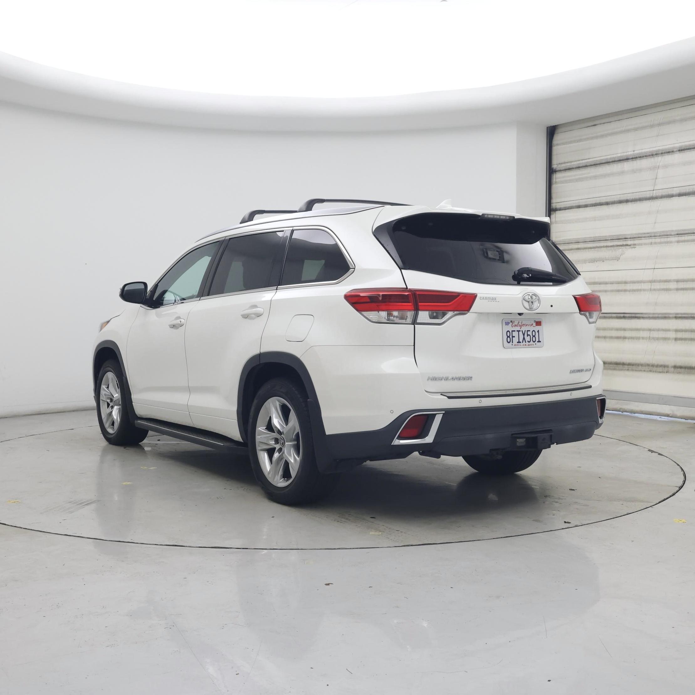 Thumbnail: 2018 Toyota Highlander - 2