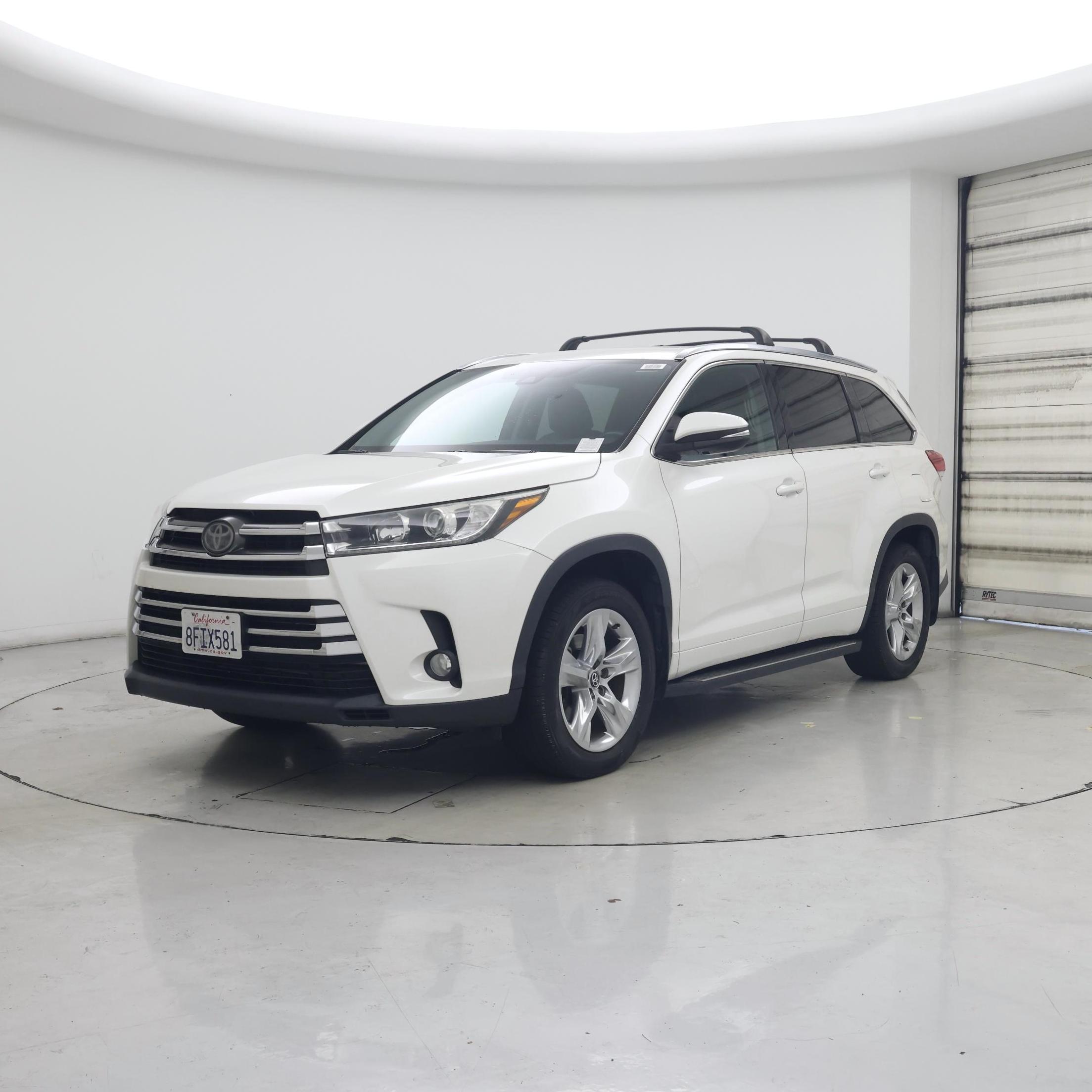 Thumbnail: 2018 Toyota Highlander - 4