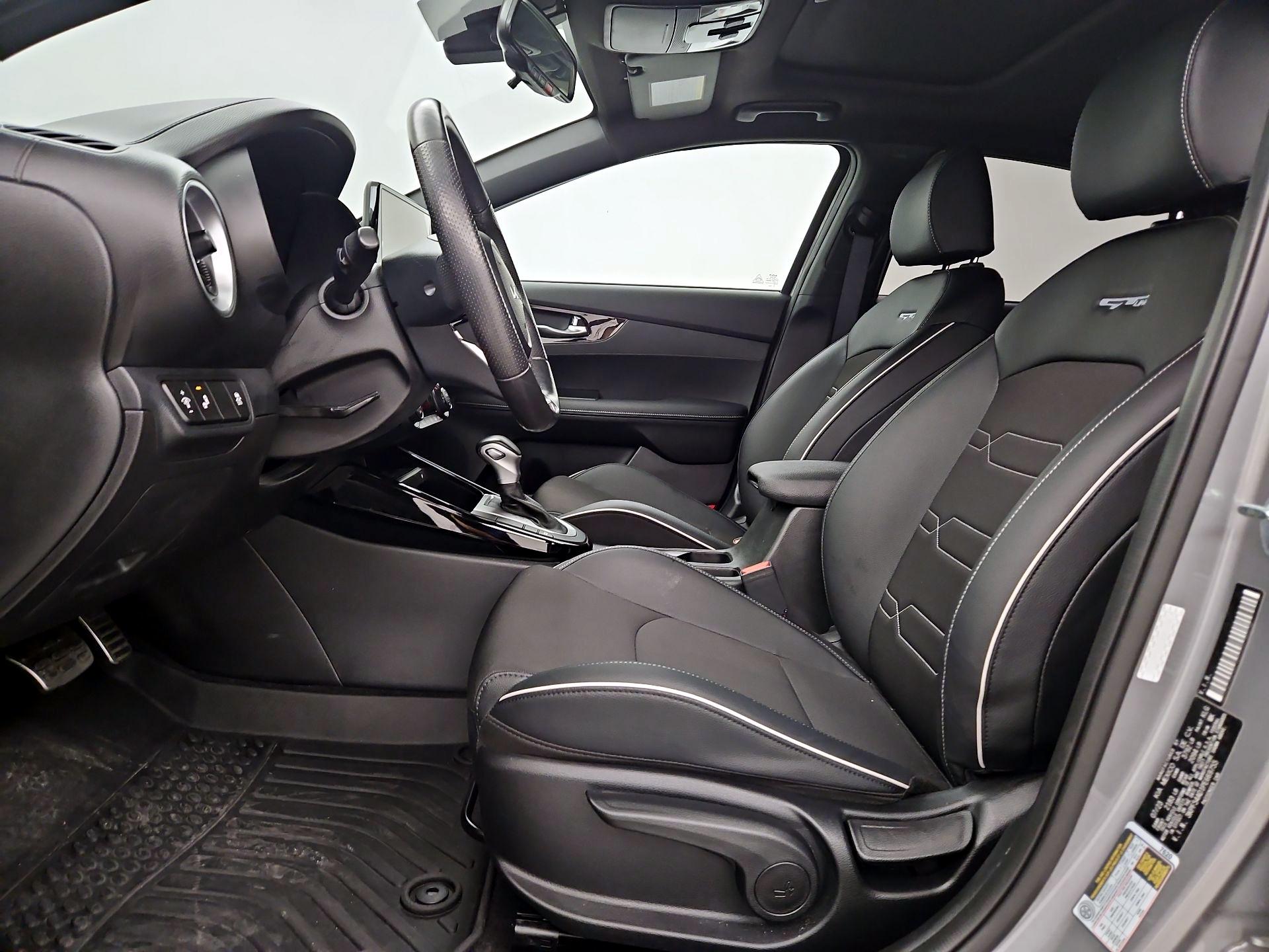 Thumbnail: 2023 Kia Forte - 11