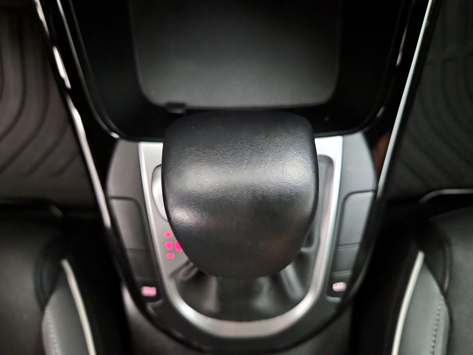 Thumbnail: 2023 Kia Forte - 17
