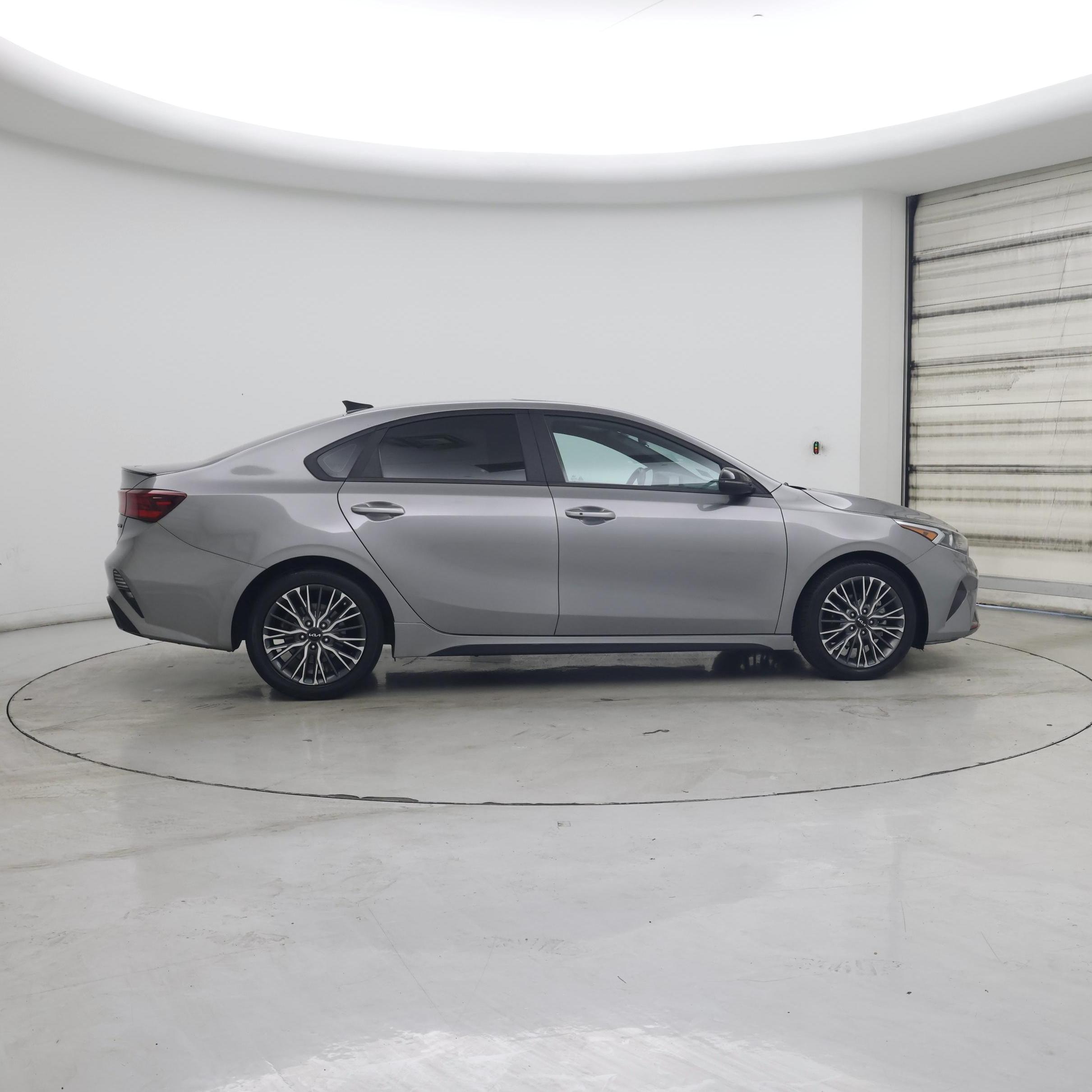 Thumbnail: 2023 Kia Forte - 7