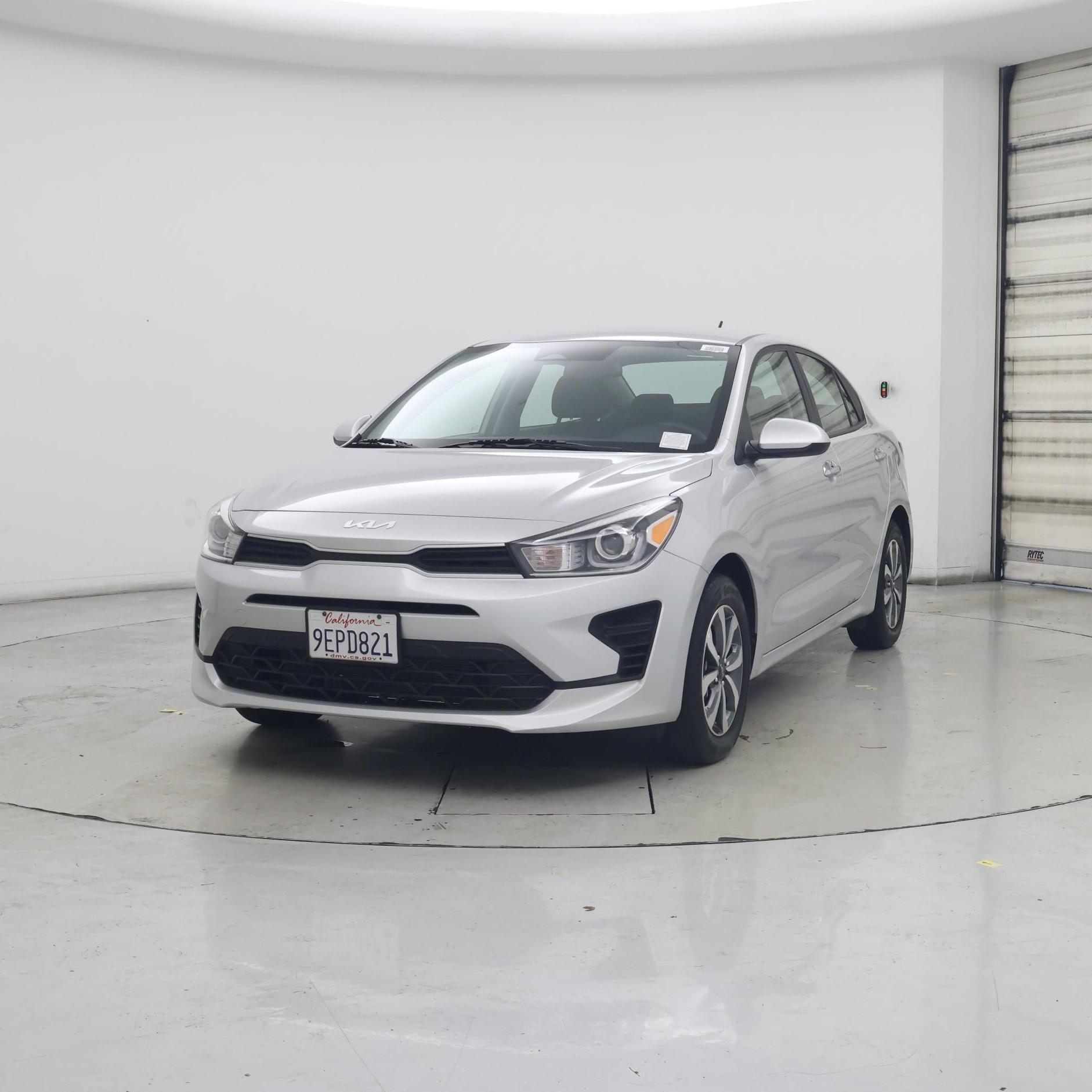Thumbnail: 2023 Kia Rio - 4
