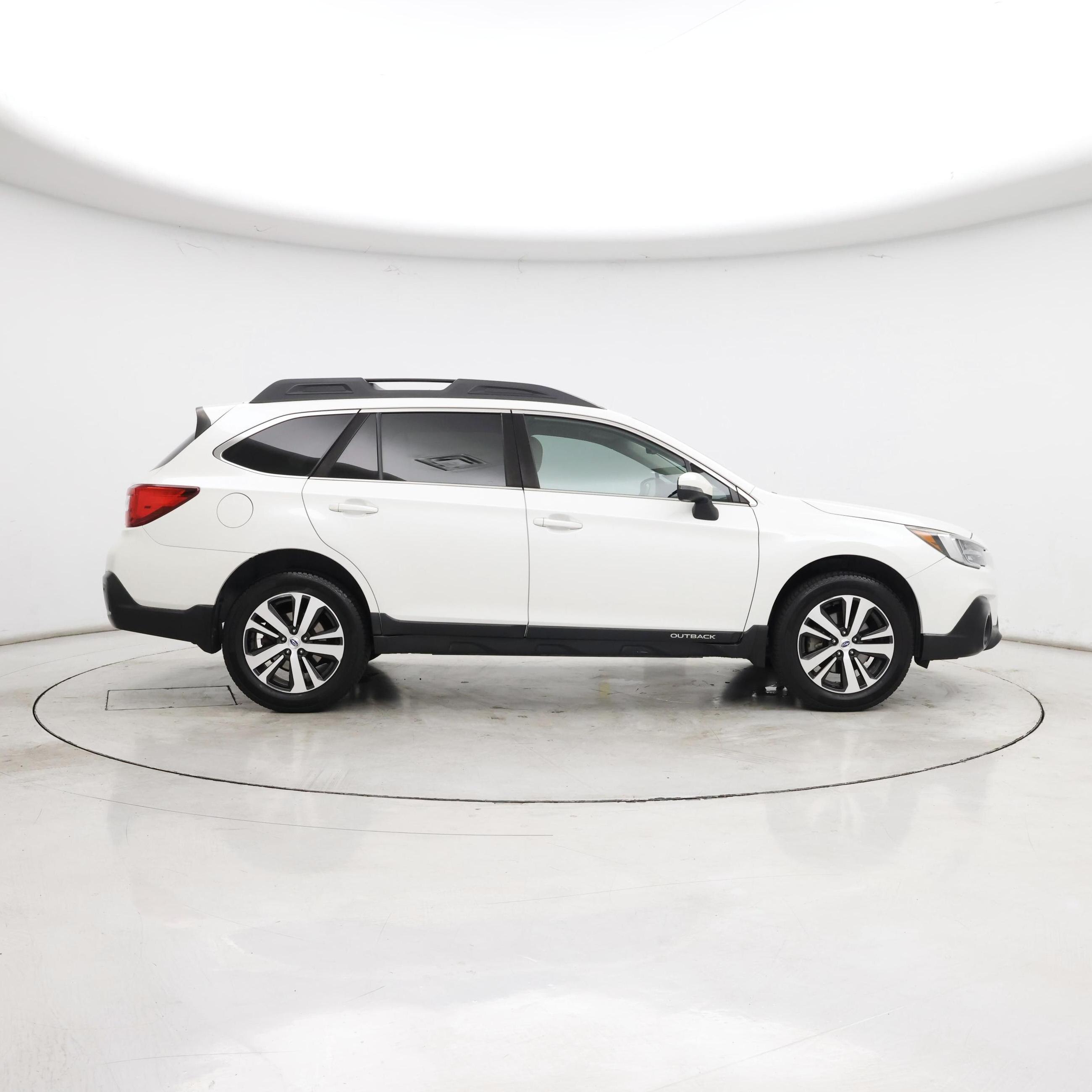 Thumbnail: 2018 Subaru Outback - 7