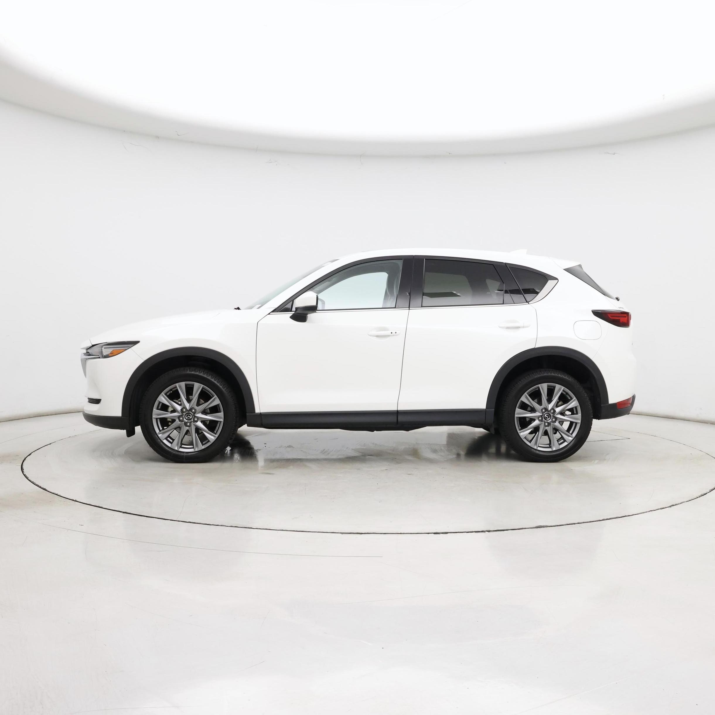 Thumbnail: 2021 Mazda CX-5 - 3