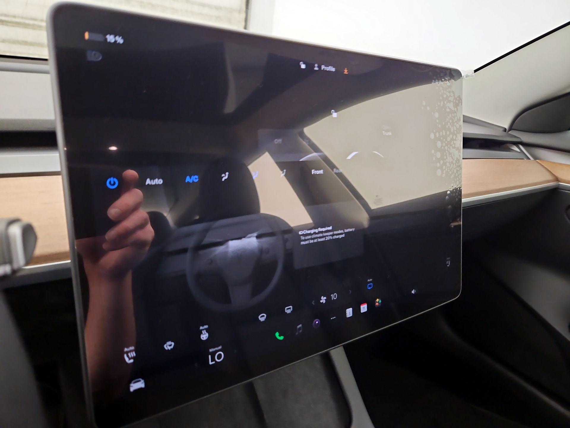 Thumbnail: 2023 Tesla Model 3 - 16