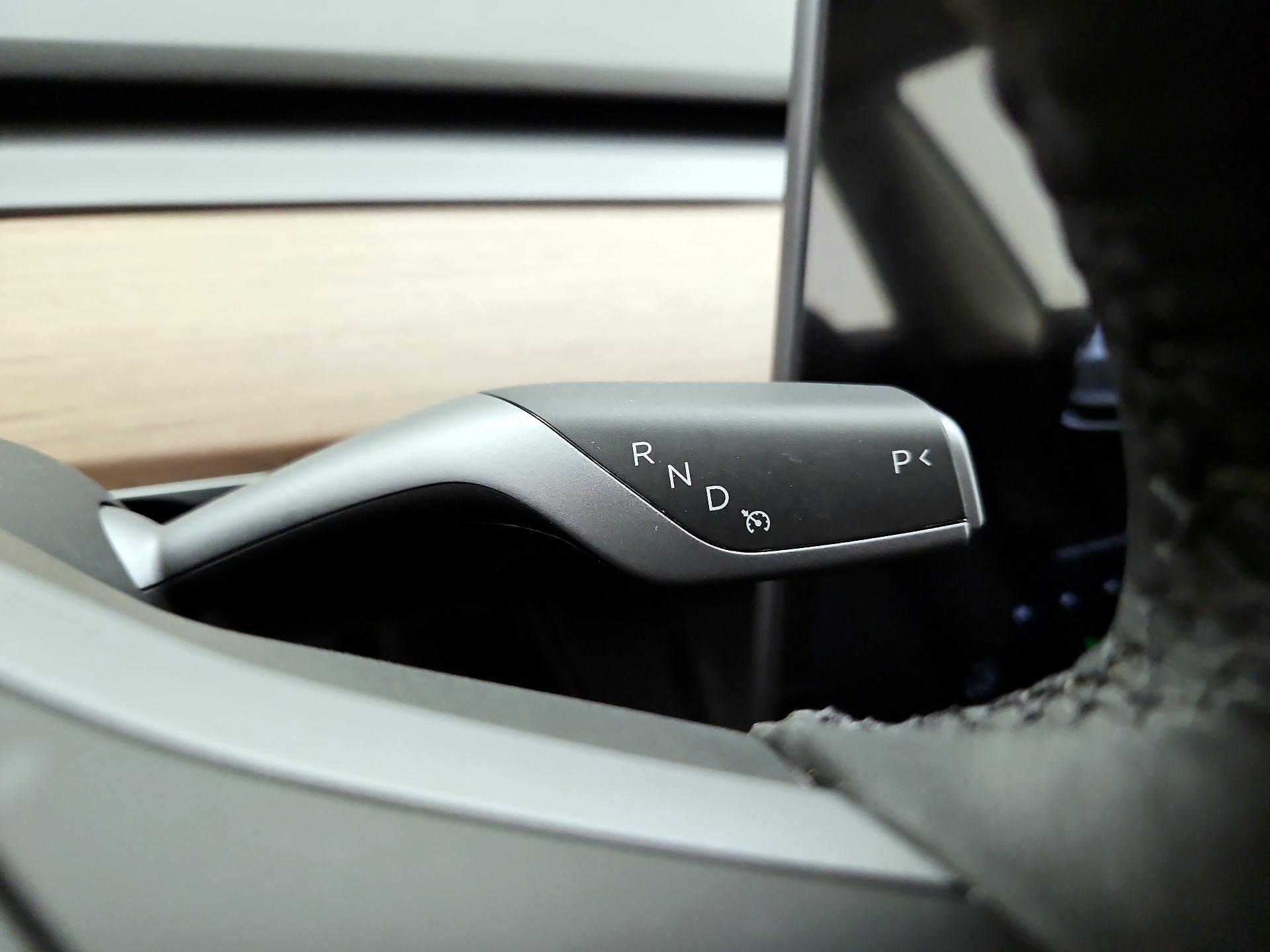 Thumbnail: 2023 Tesla Model 3 - 17