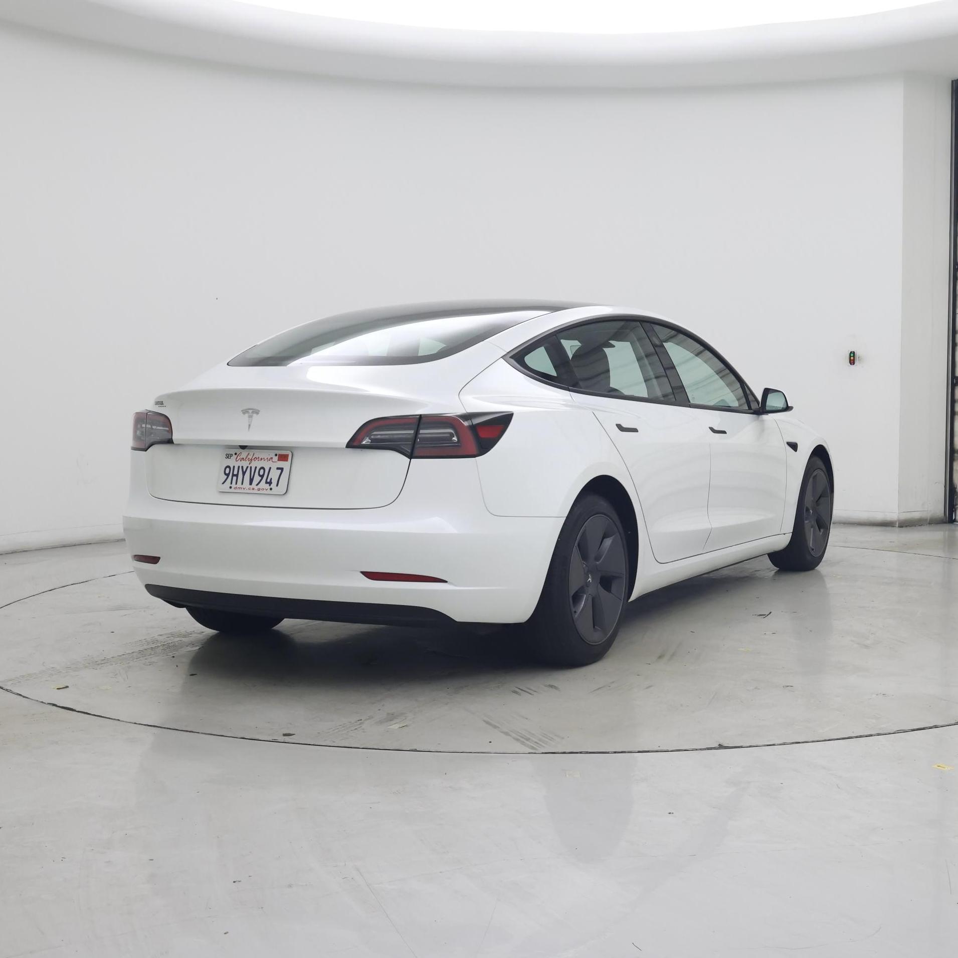 Thumbnail: 2023 Tesla Model 3 - 8
