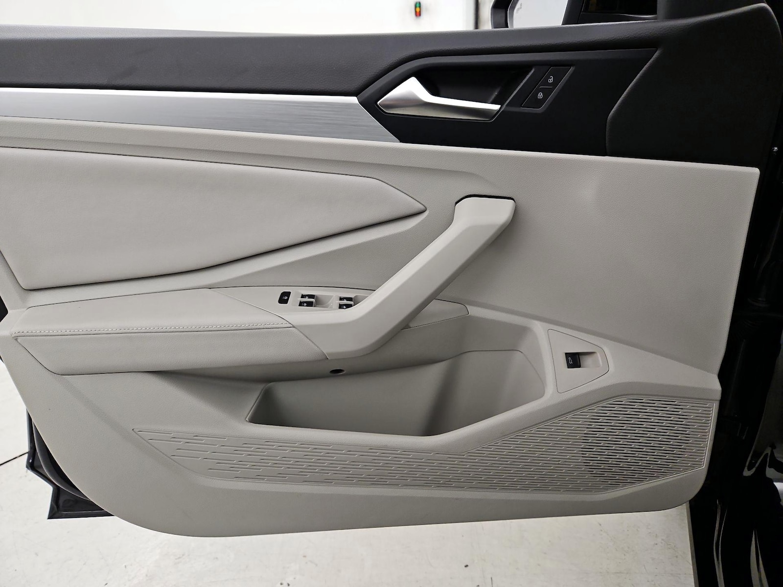 2025 Volkswagen Jetta S - Photo 13