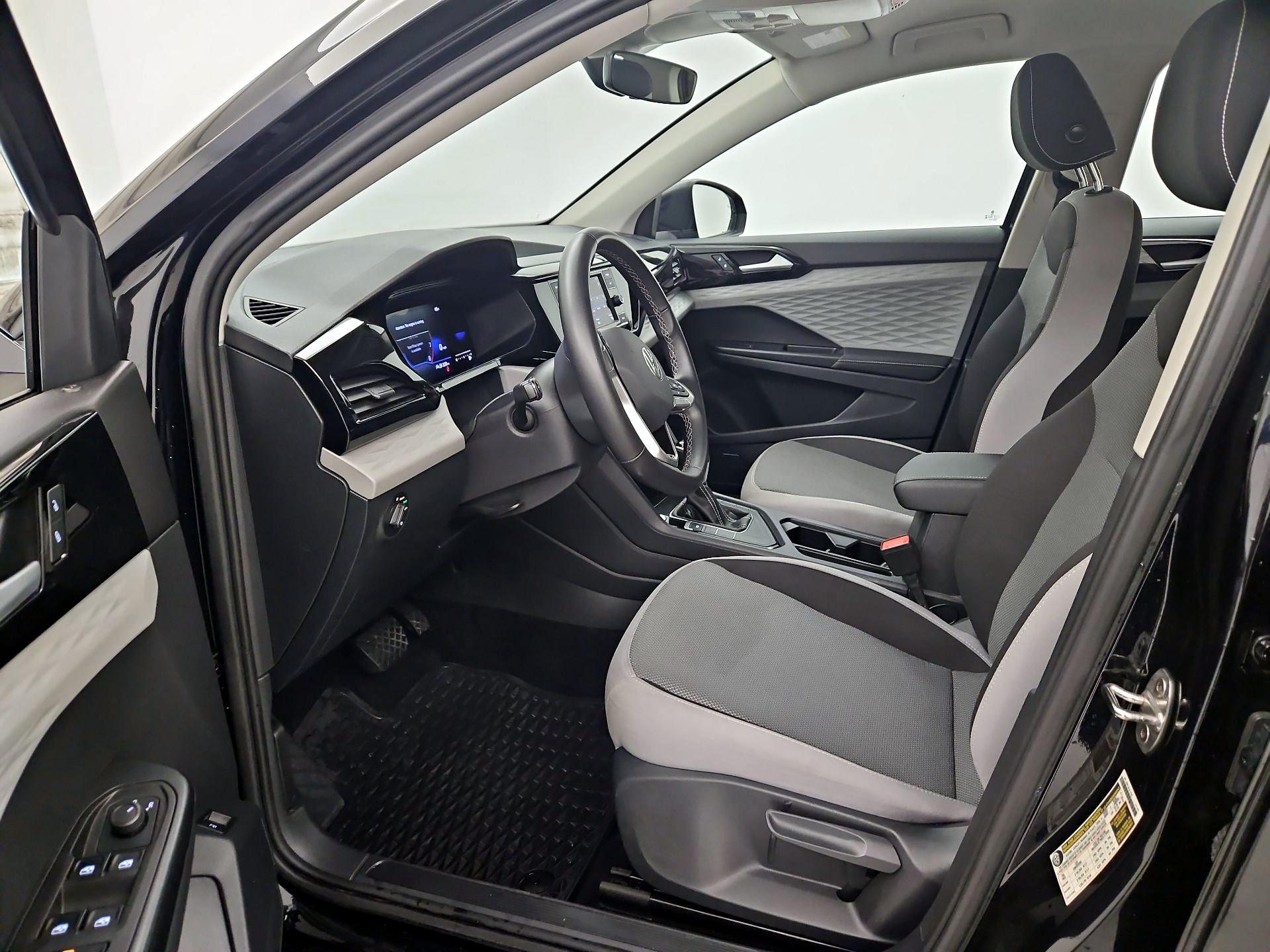 Thumbnail: 2024 Volkswagen Taos - 11