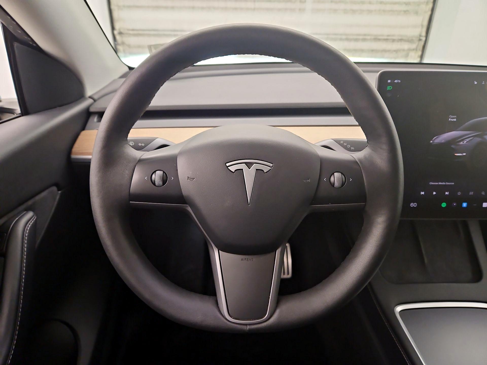 Thumbnail: 2022 Tesla Model Y - 10