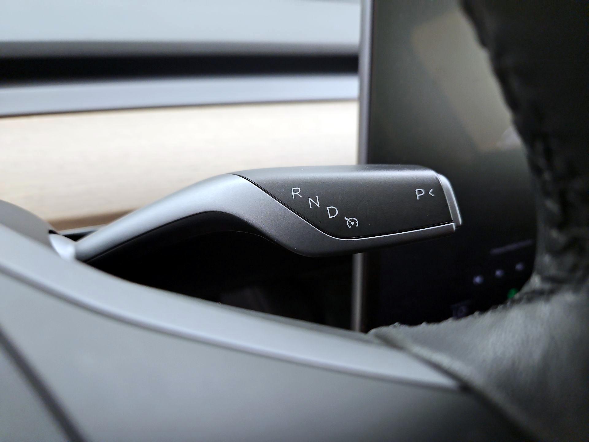 Thumbnail: 2022 Tesla Model Y - 17