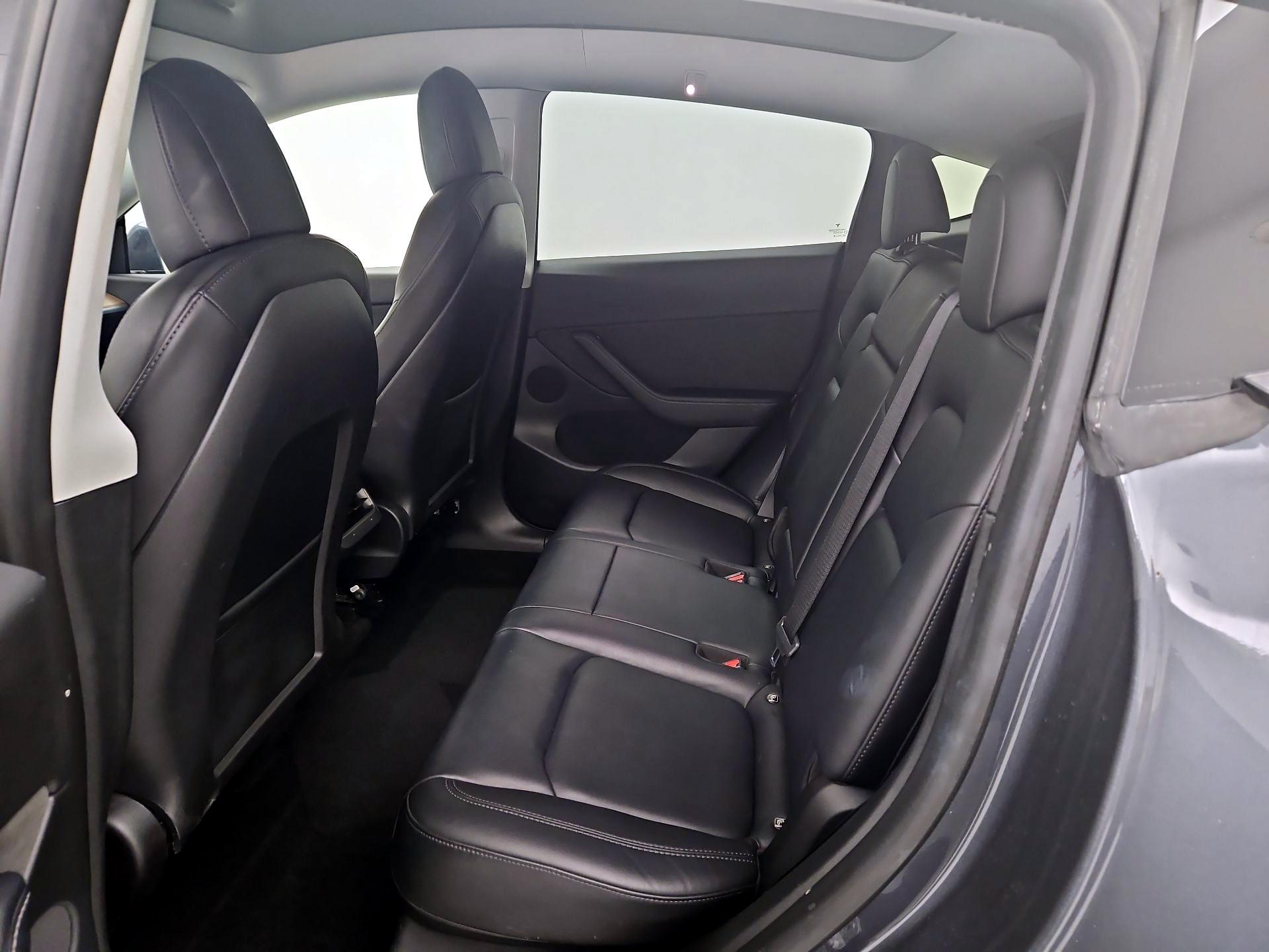 Thumbnail: 2022 Tesla Model Y - 18