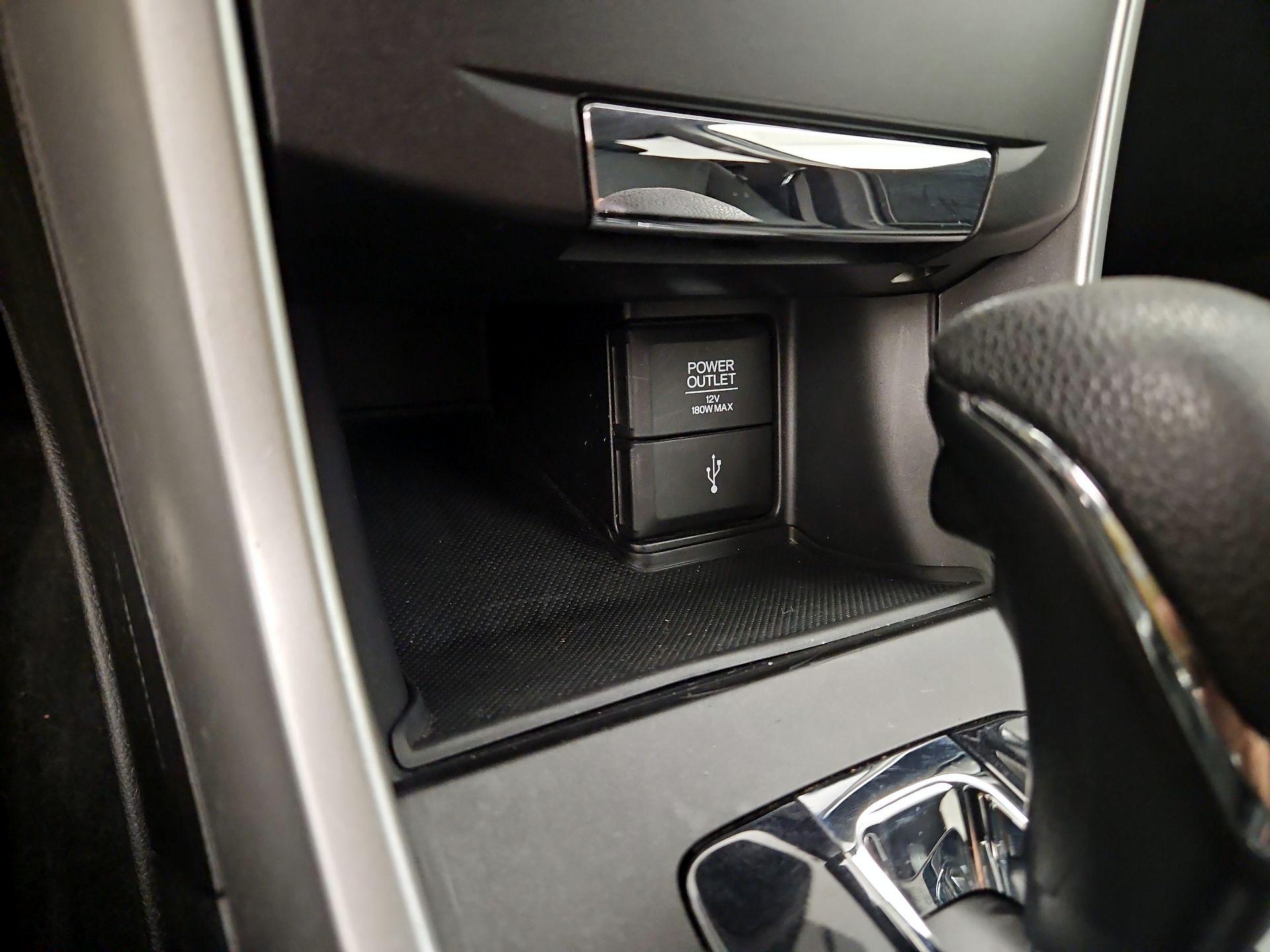 Thumbnail: 2015 Honda Accord - 18